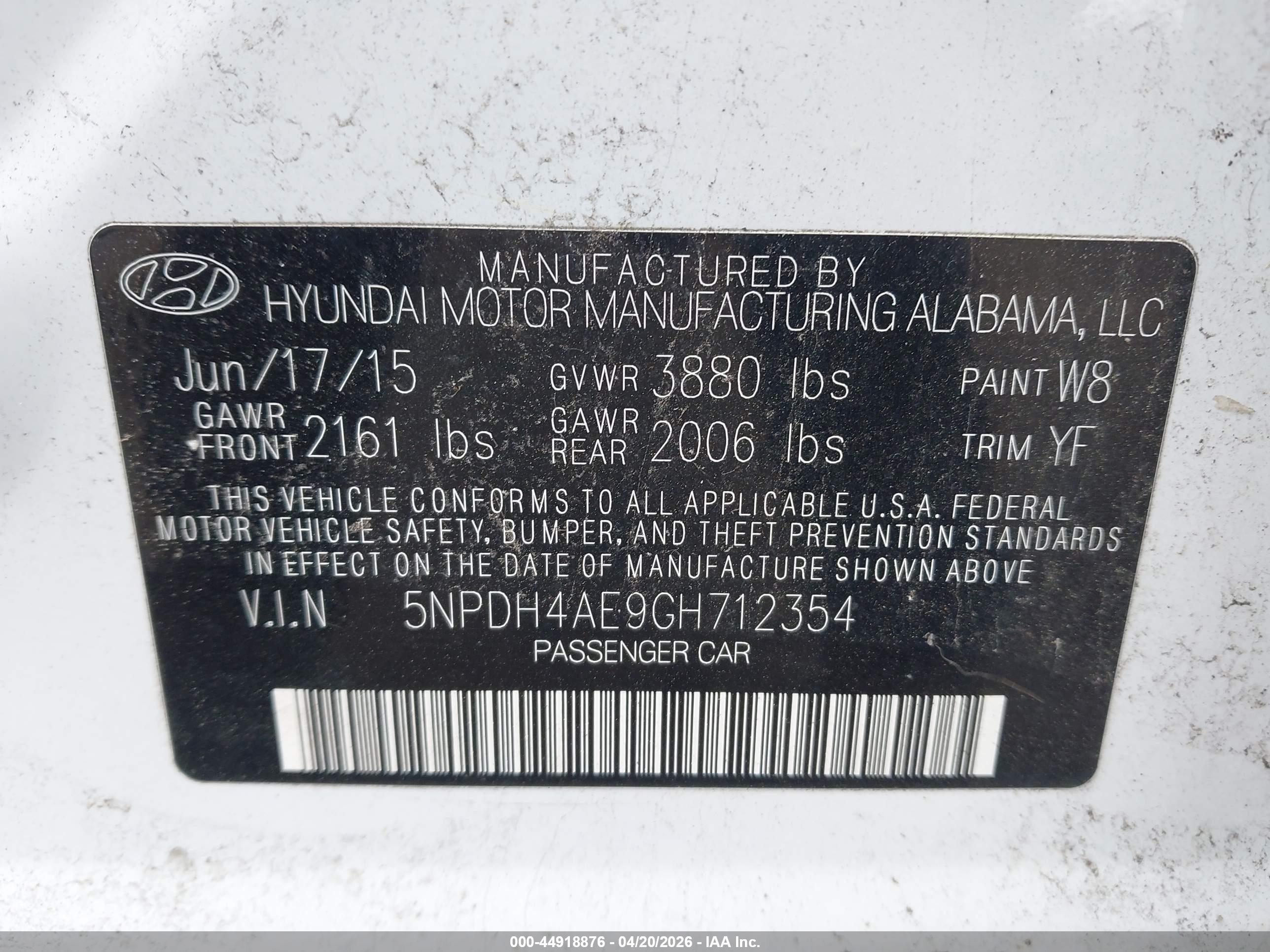 HYUNDAI ELANTRA image 9