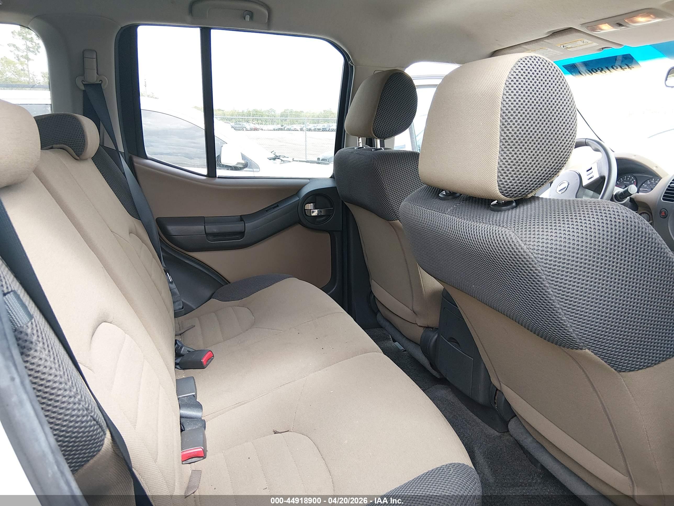 NISSAN XTERRA image 8