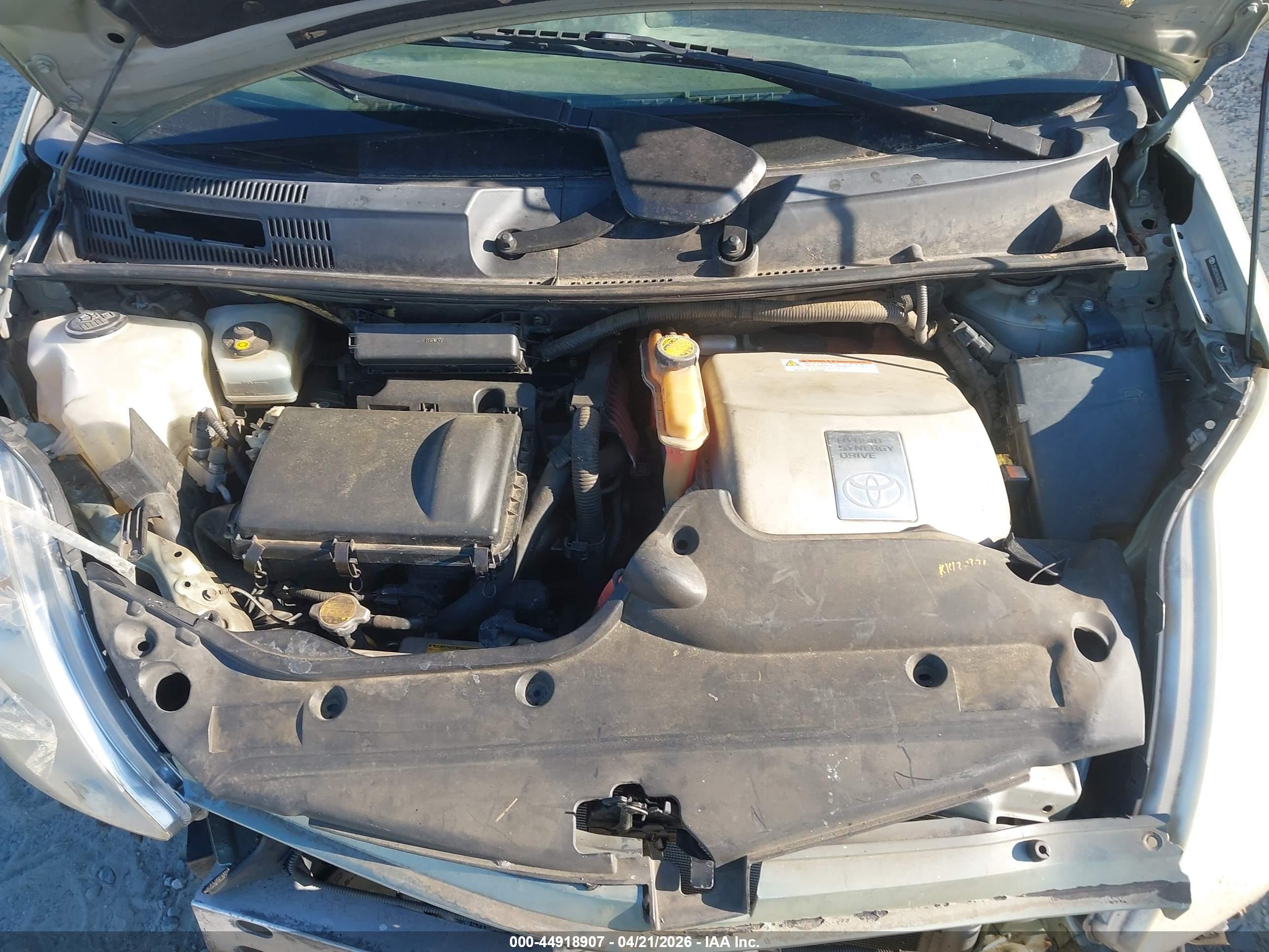 TOYOTA PRIUS image 10