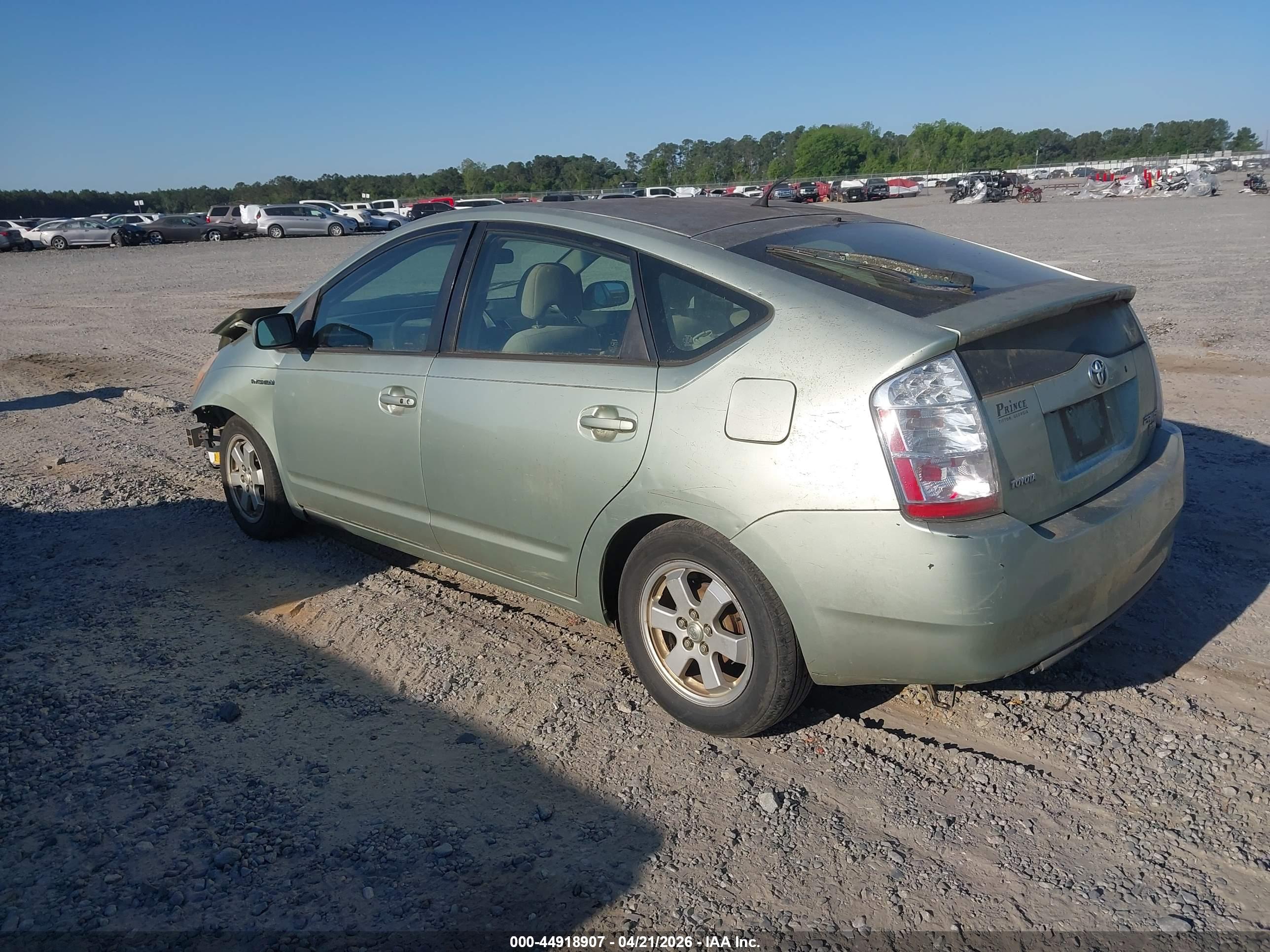 TOYOTA PRIUS image 3