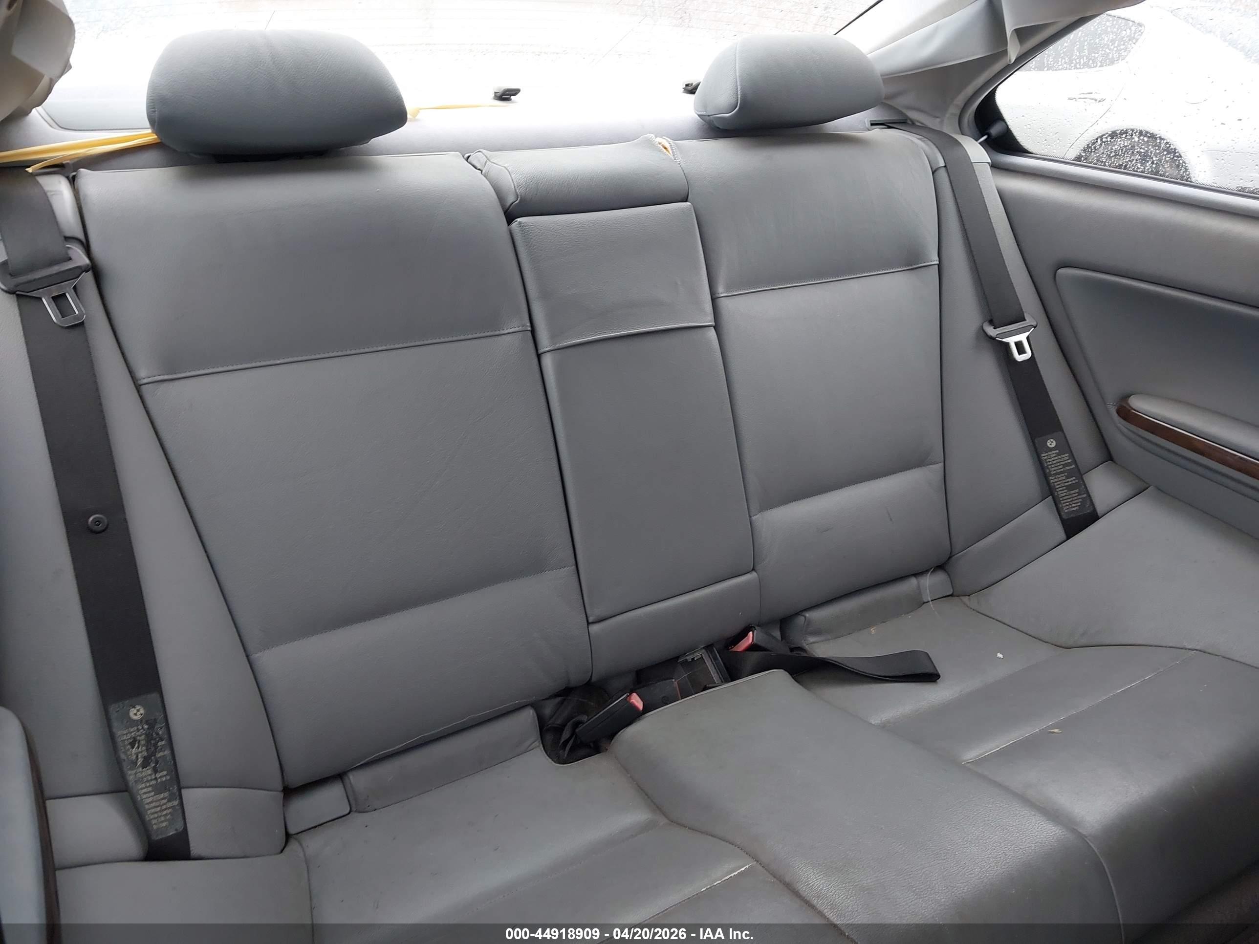 BMW 325CI image 8