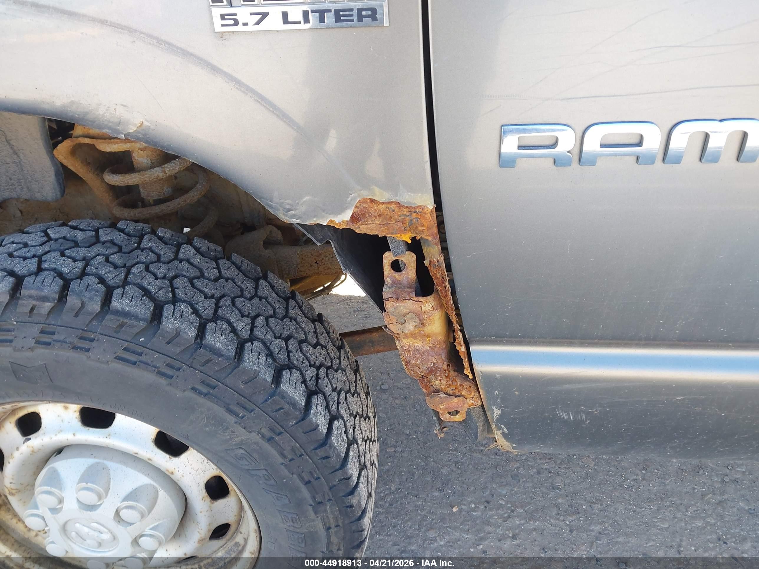 DODGE RAM image 6