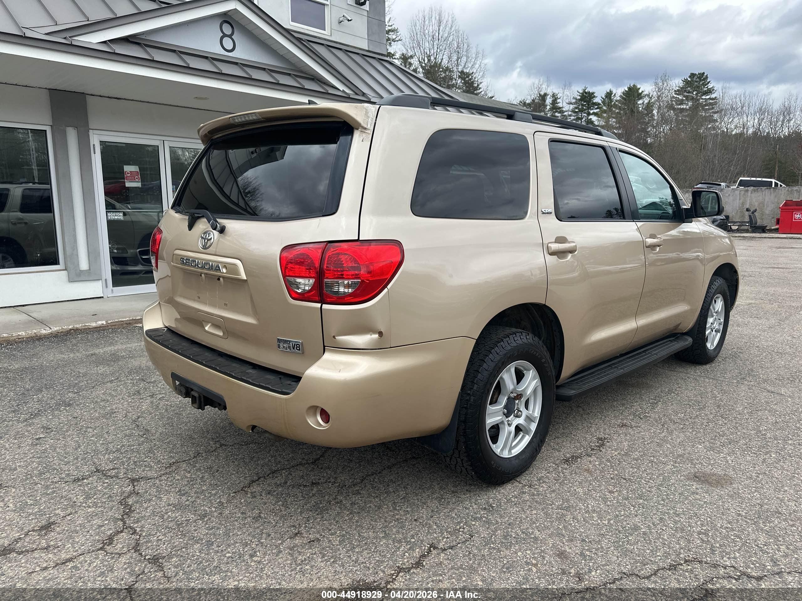 TOYOTA SEQUOIA image 4