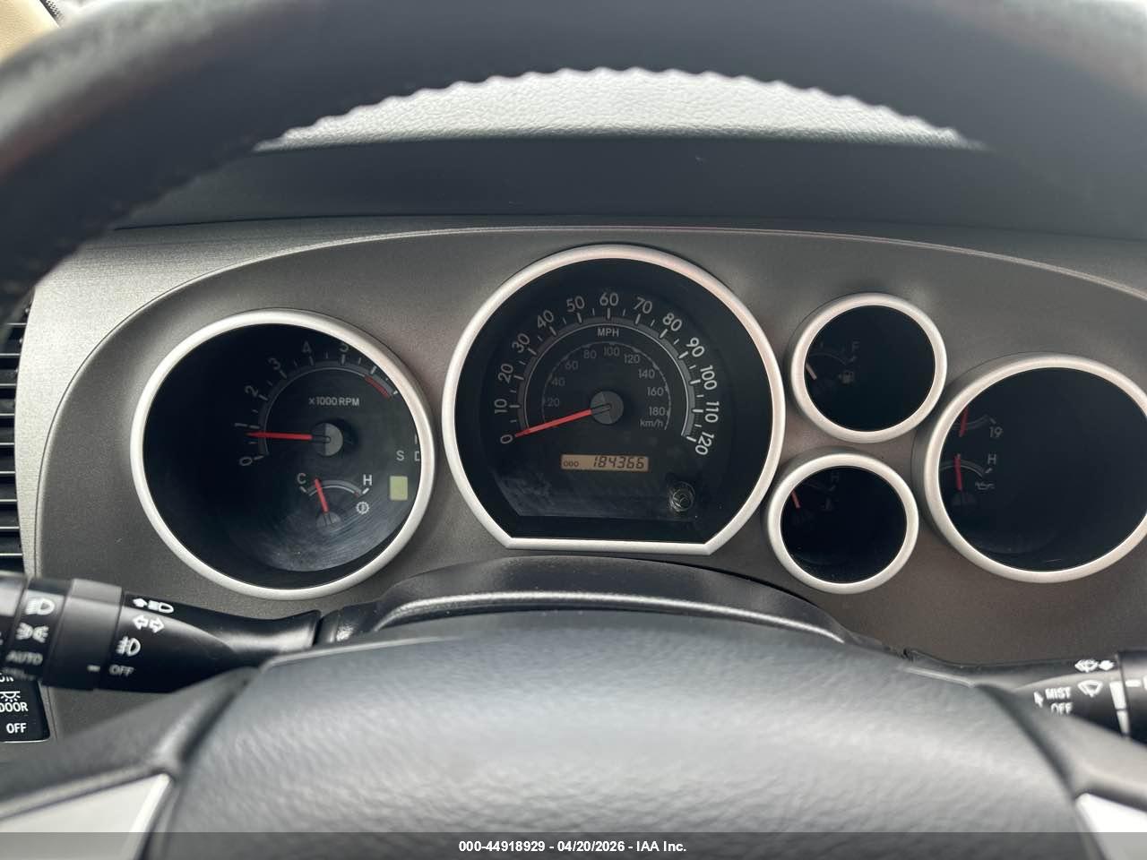 TOYOTA SEQUOIA image 7