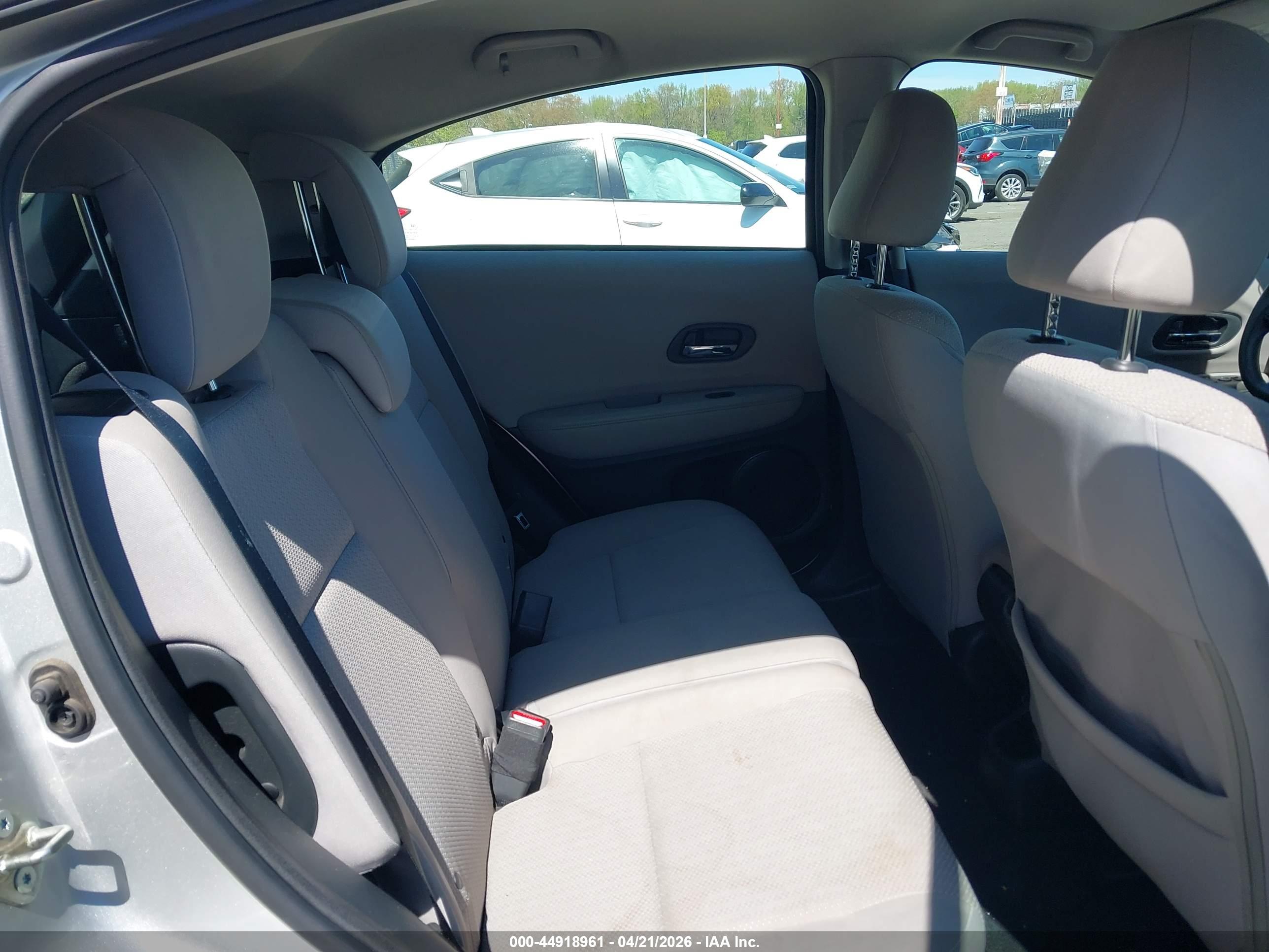 HONDA HR-V image 8