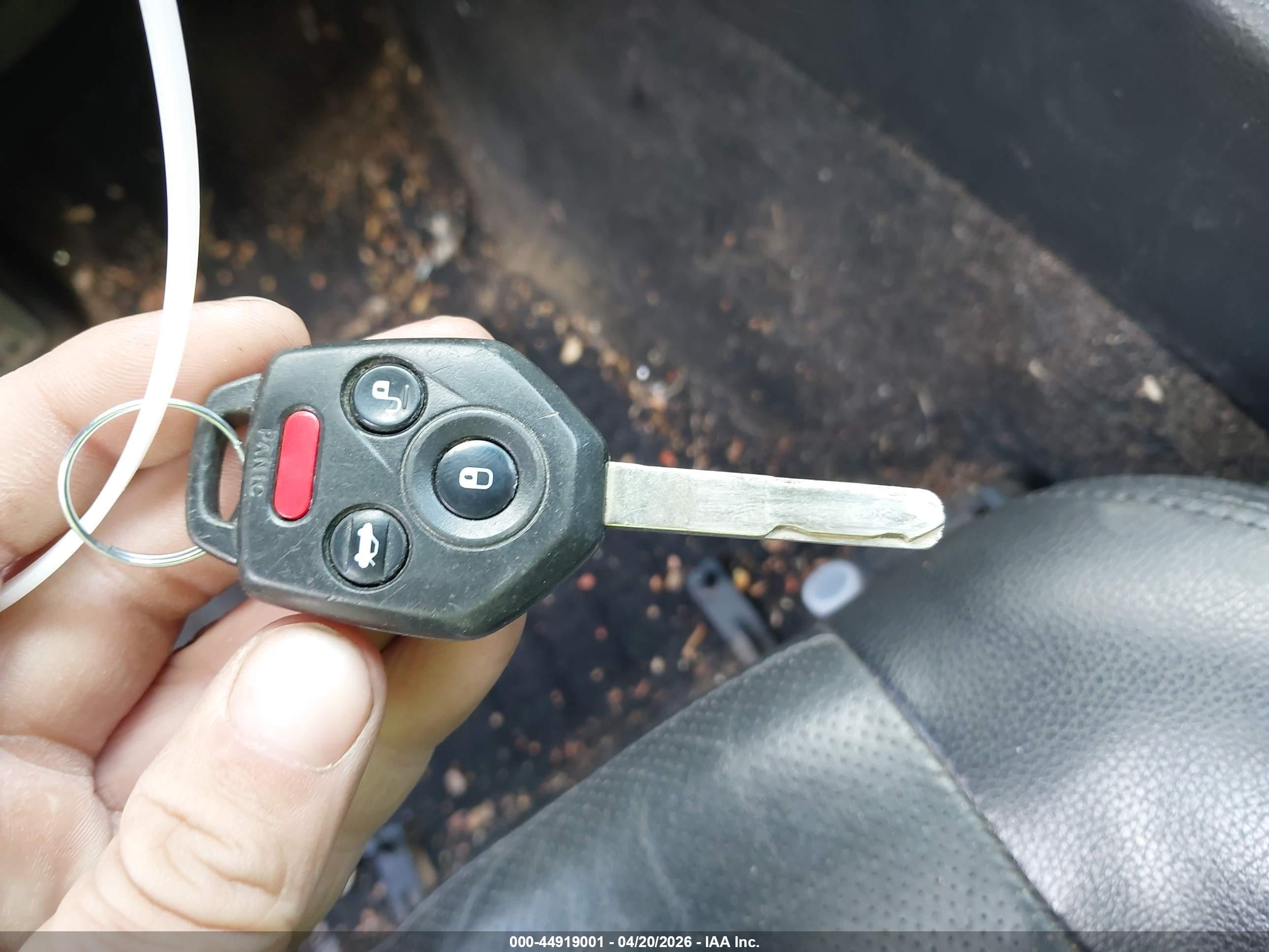 SUBARU OUTBACK image 11