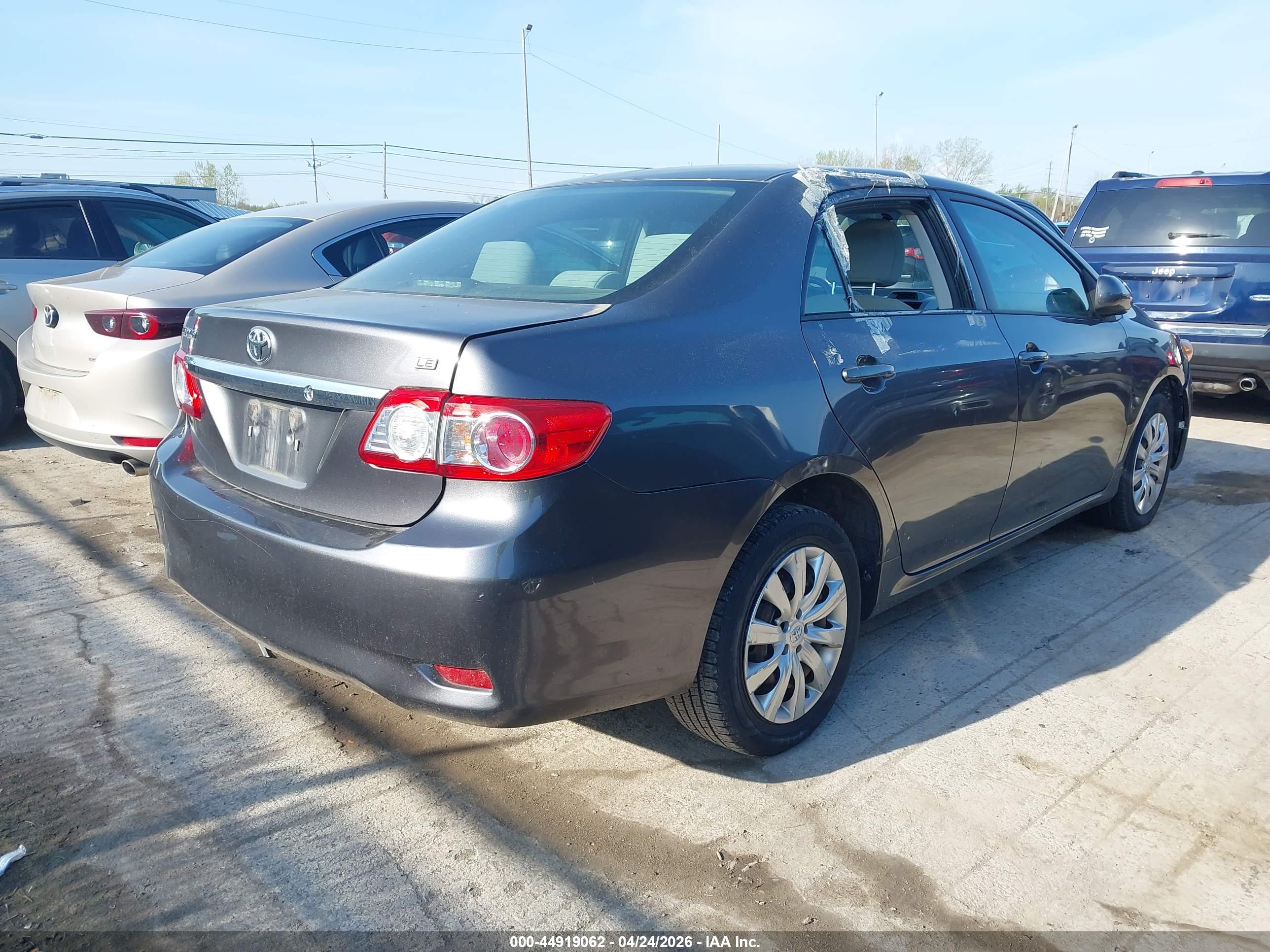 TOYOTA COROLLA image 4