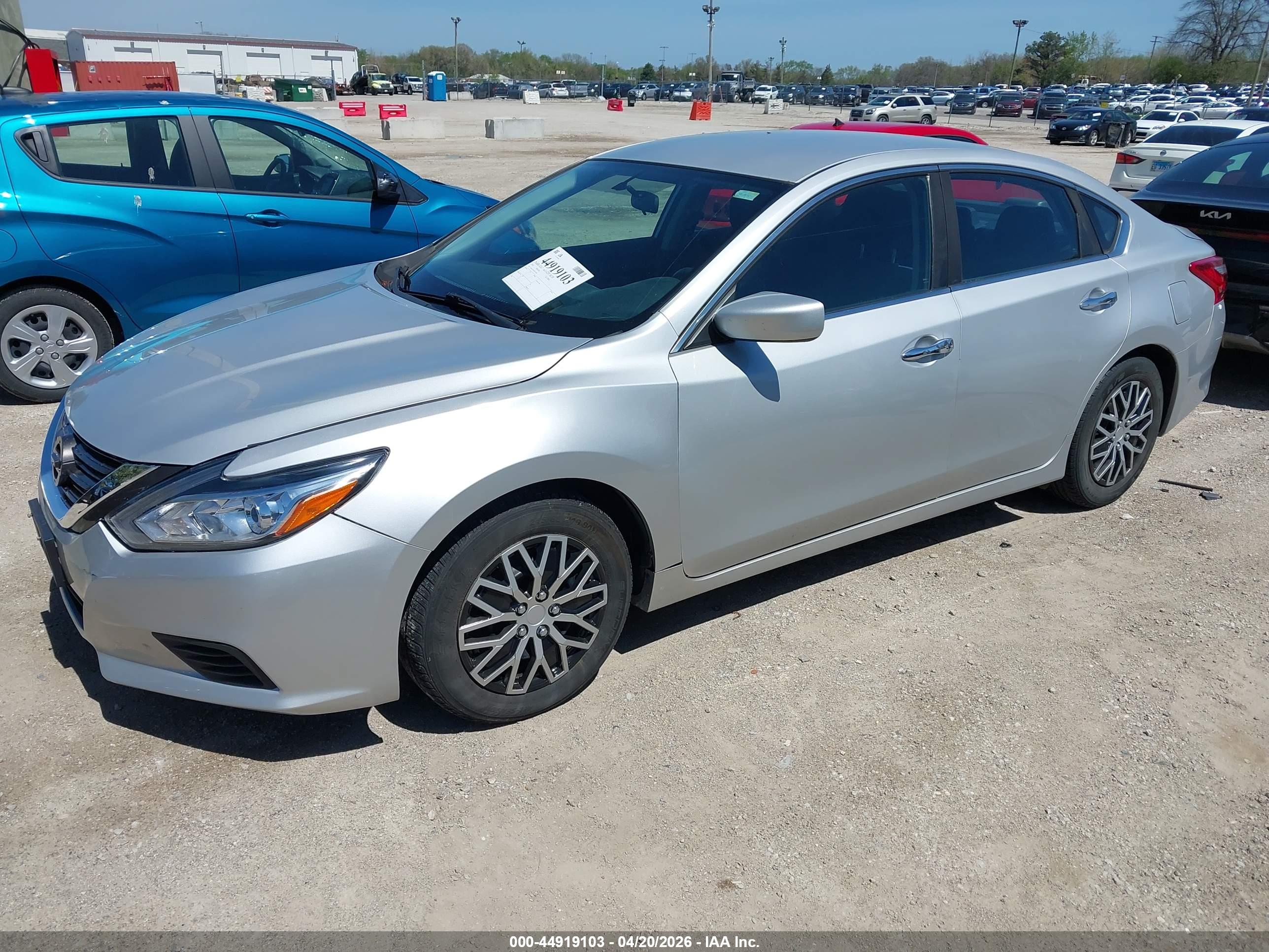 NISSAN ALTIMA image 2