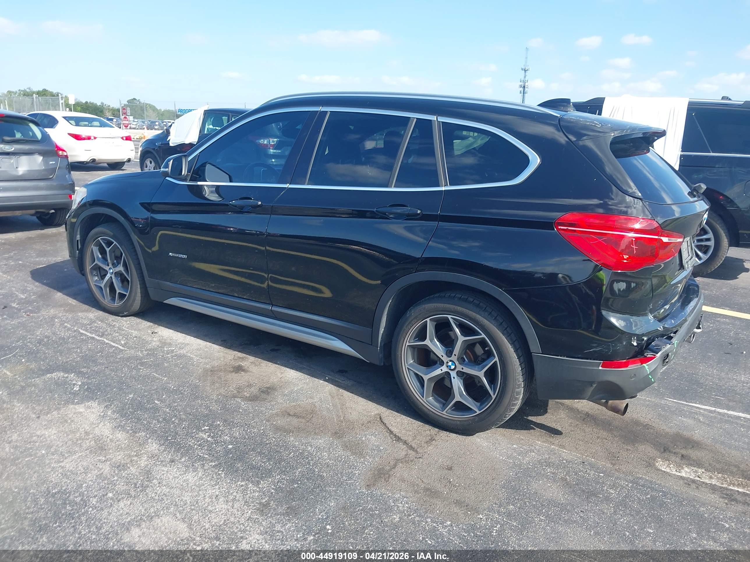 BMW X1 image 3