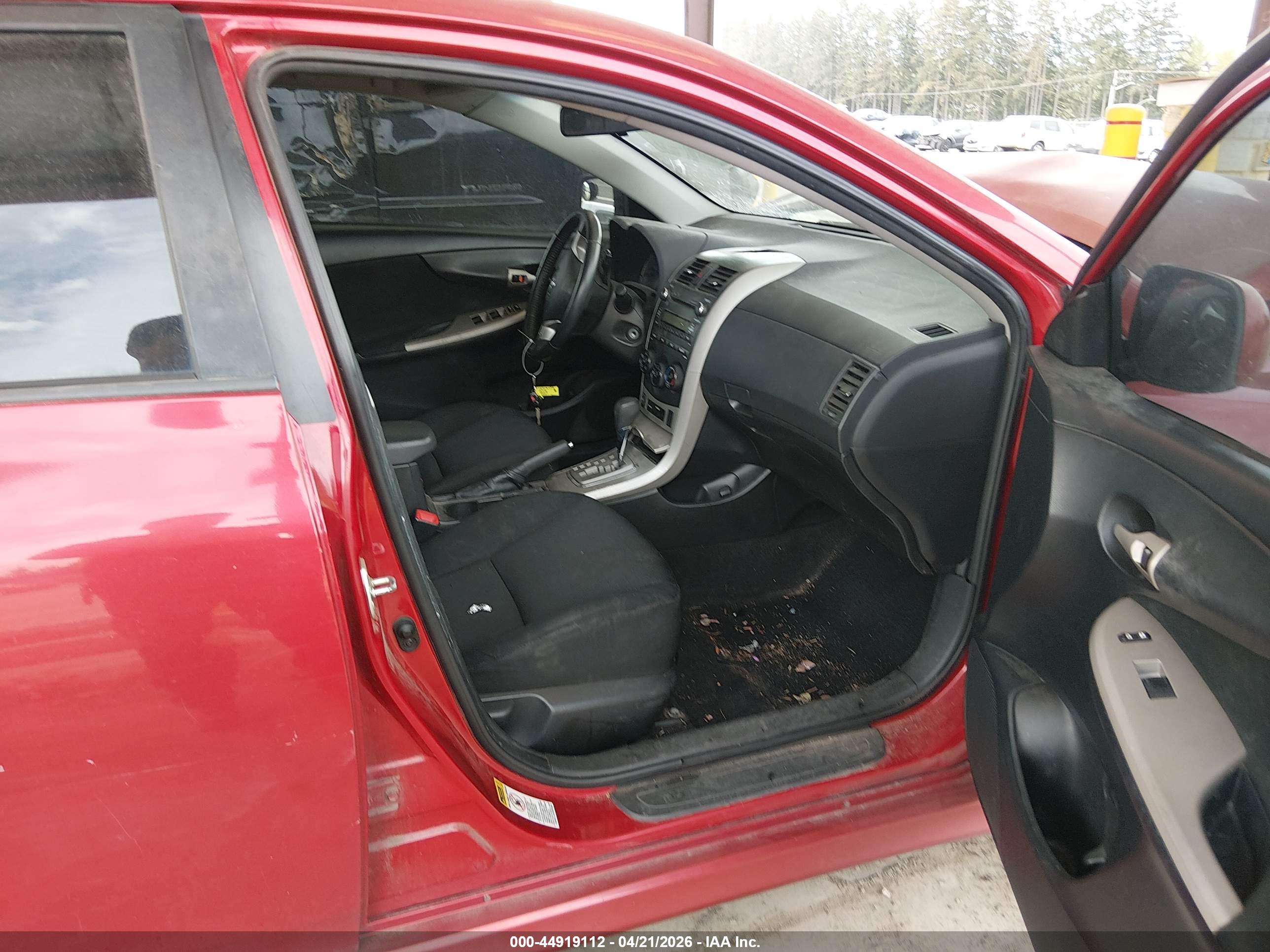 TOYOTA COROLLA image 5