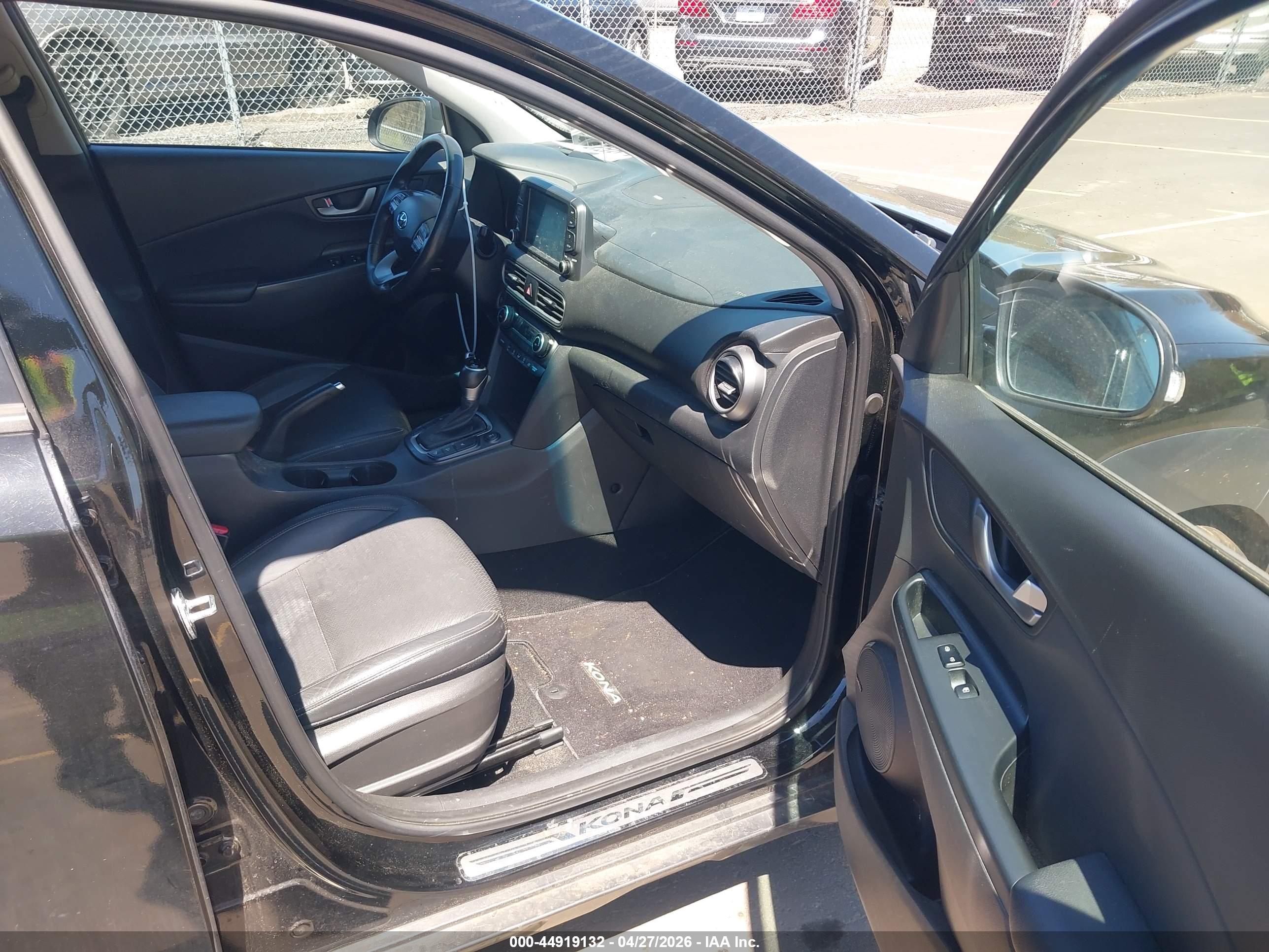 HYUNDAI KONA image 5