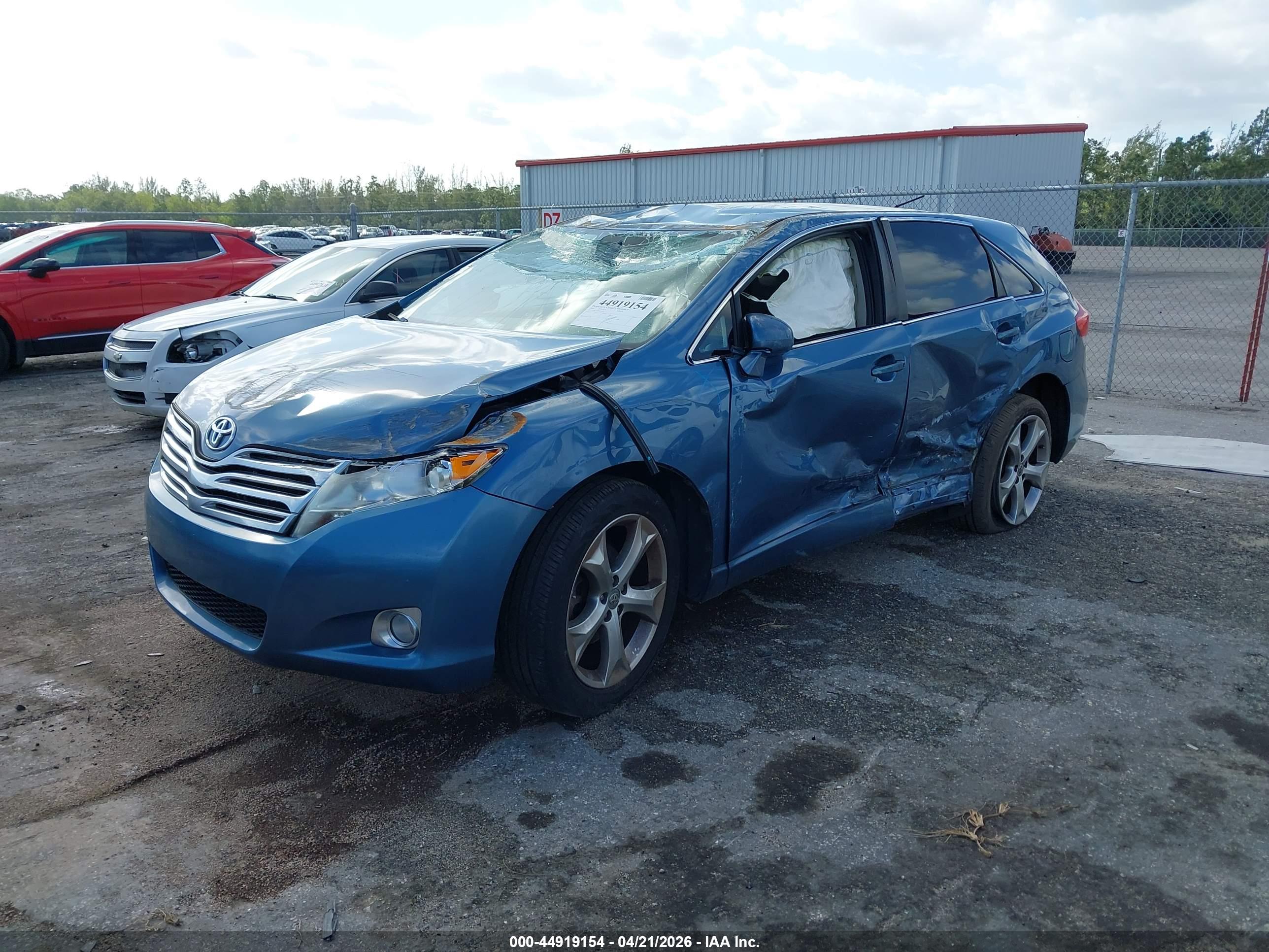 TOYOTA VENZA image 2