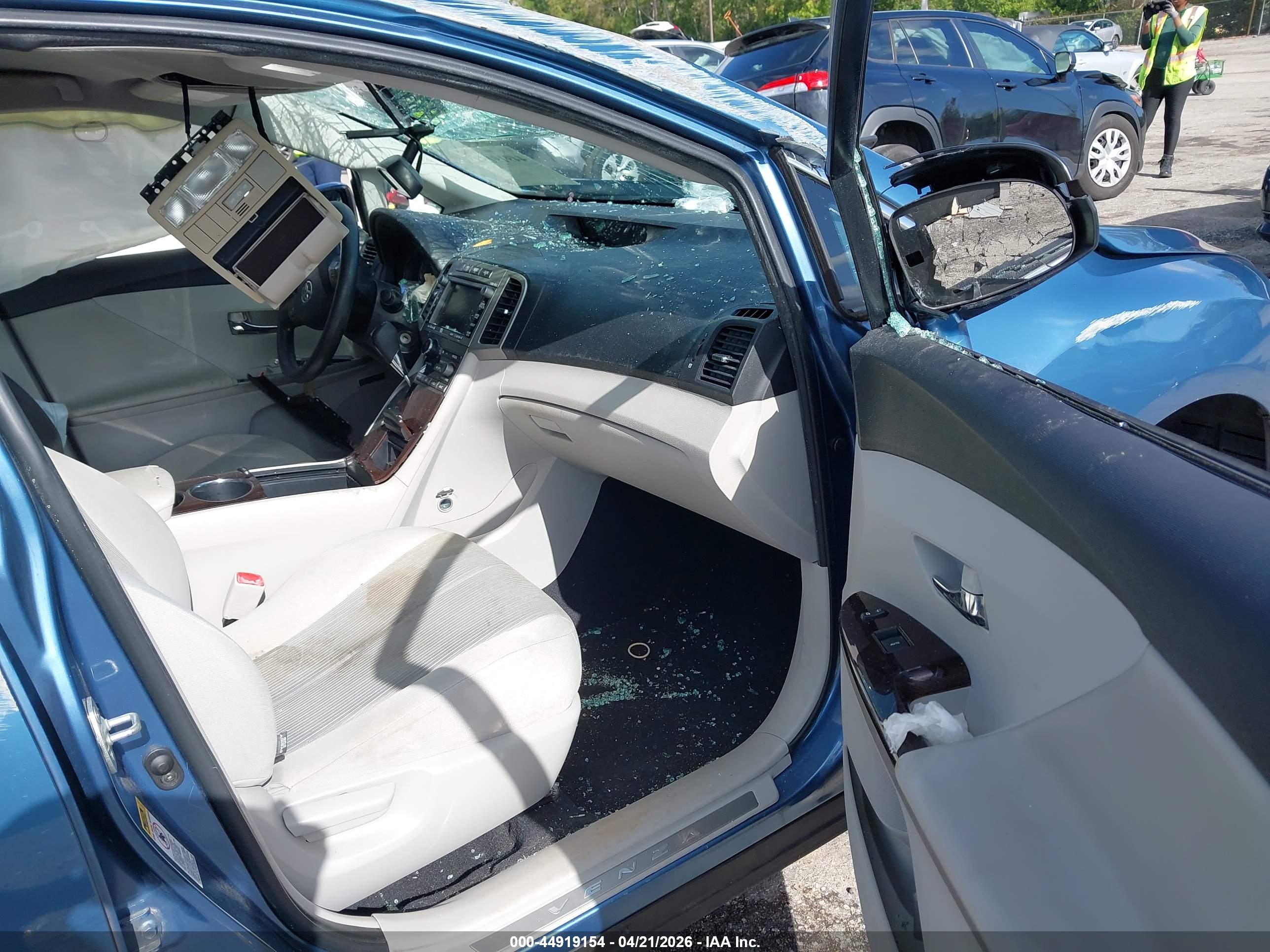 TOYOTA VENZA image 5