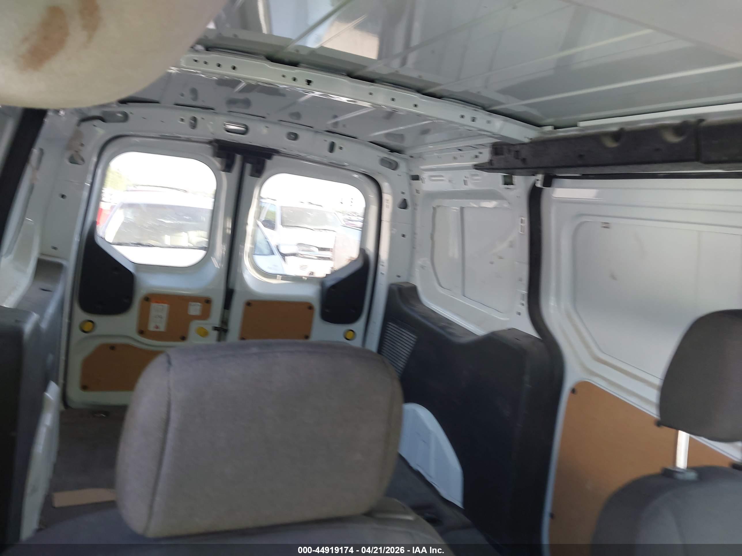 FORD TRANSIT image 8