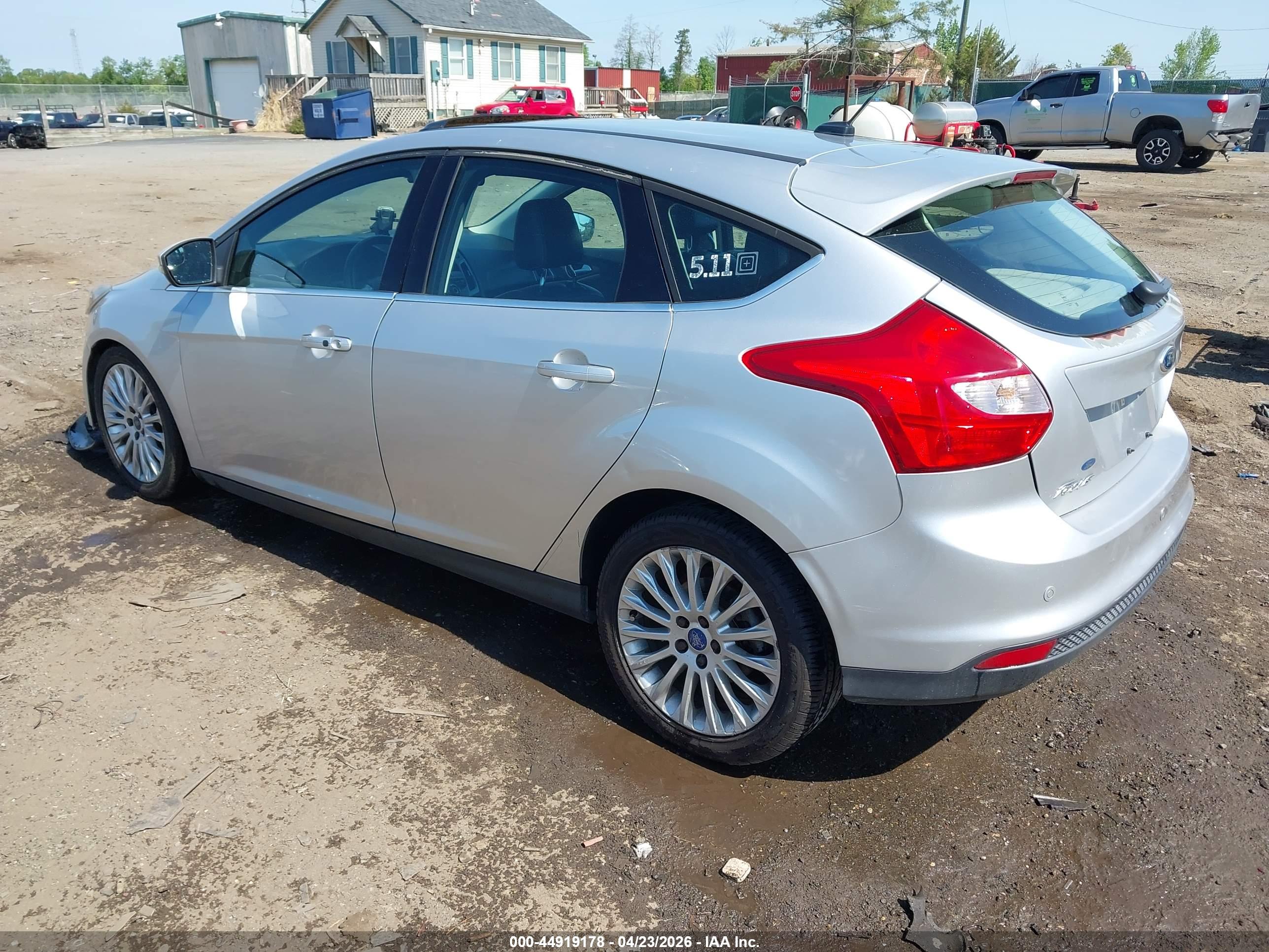 FORD FOCUS image 3