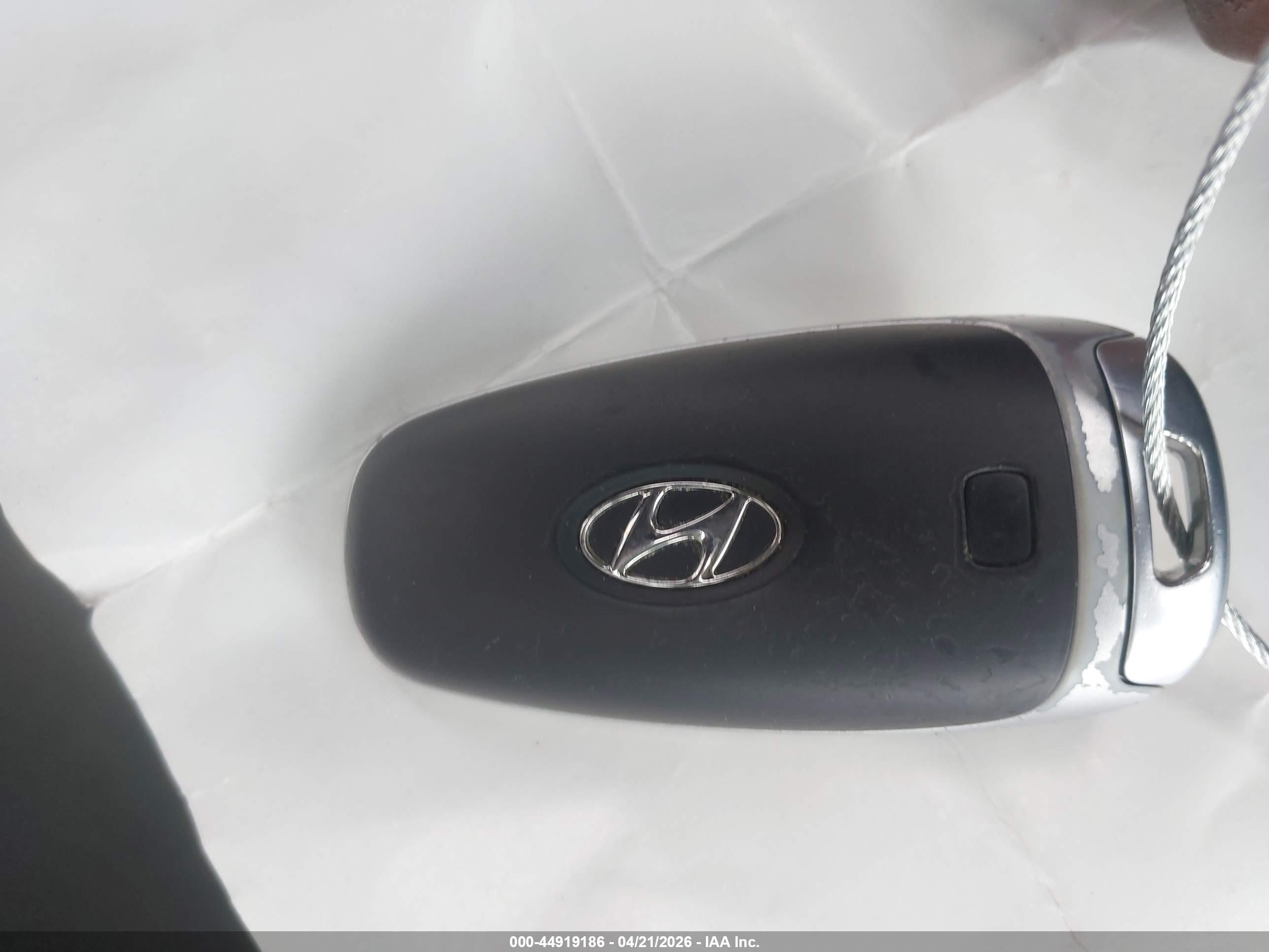 HYUNDAI SONATA image 11