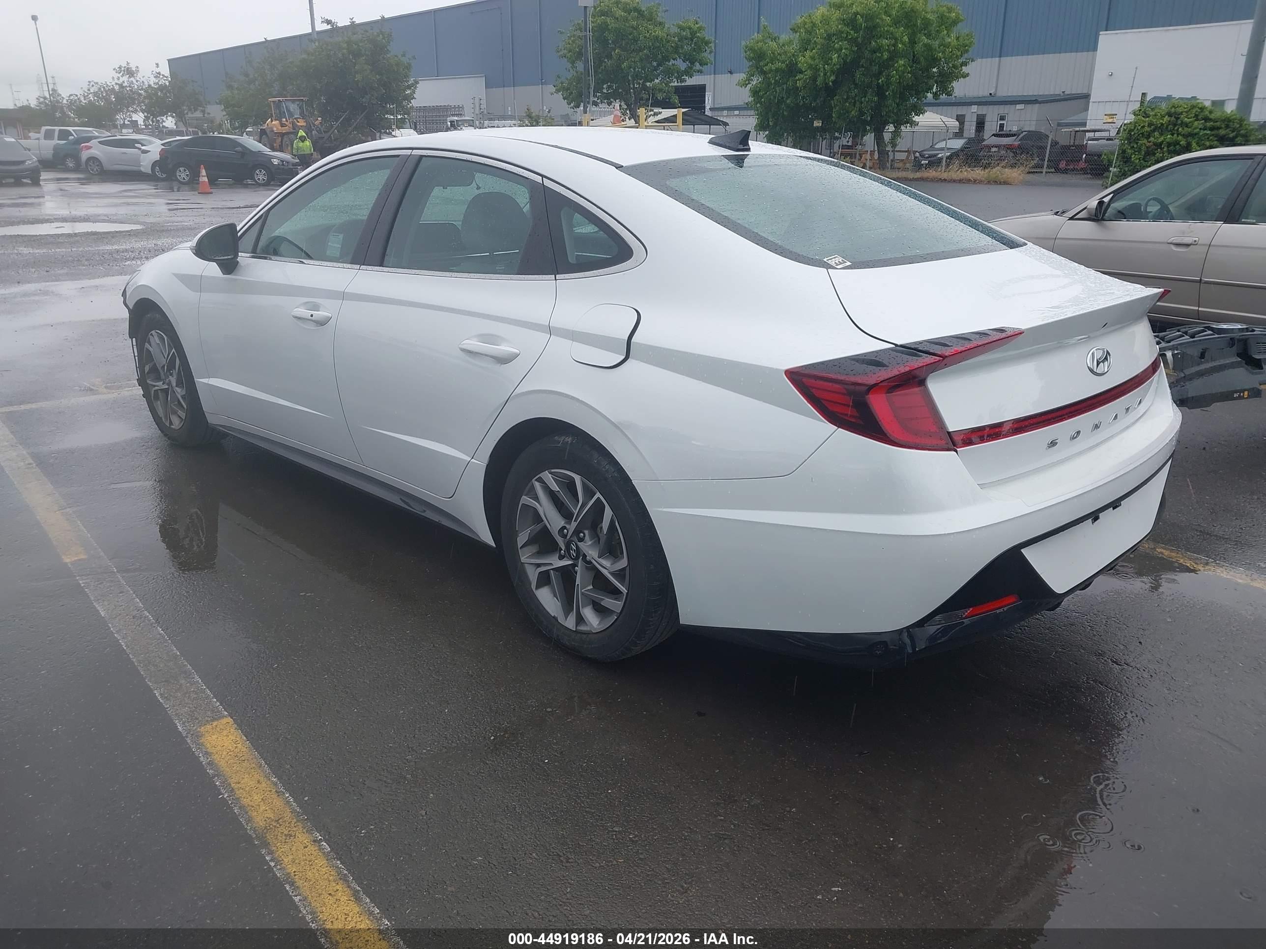 HYUNDAI SONATA image 3