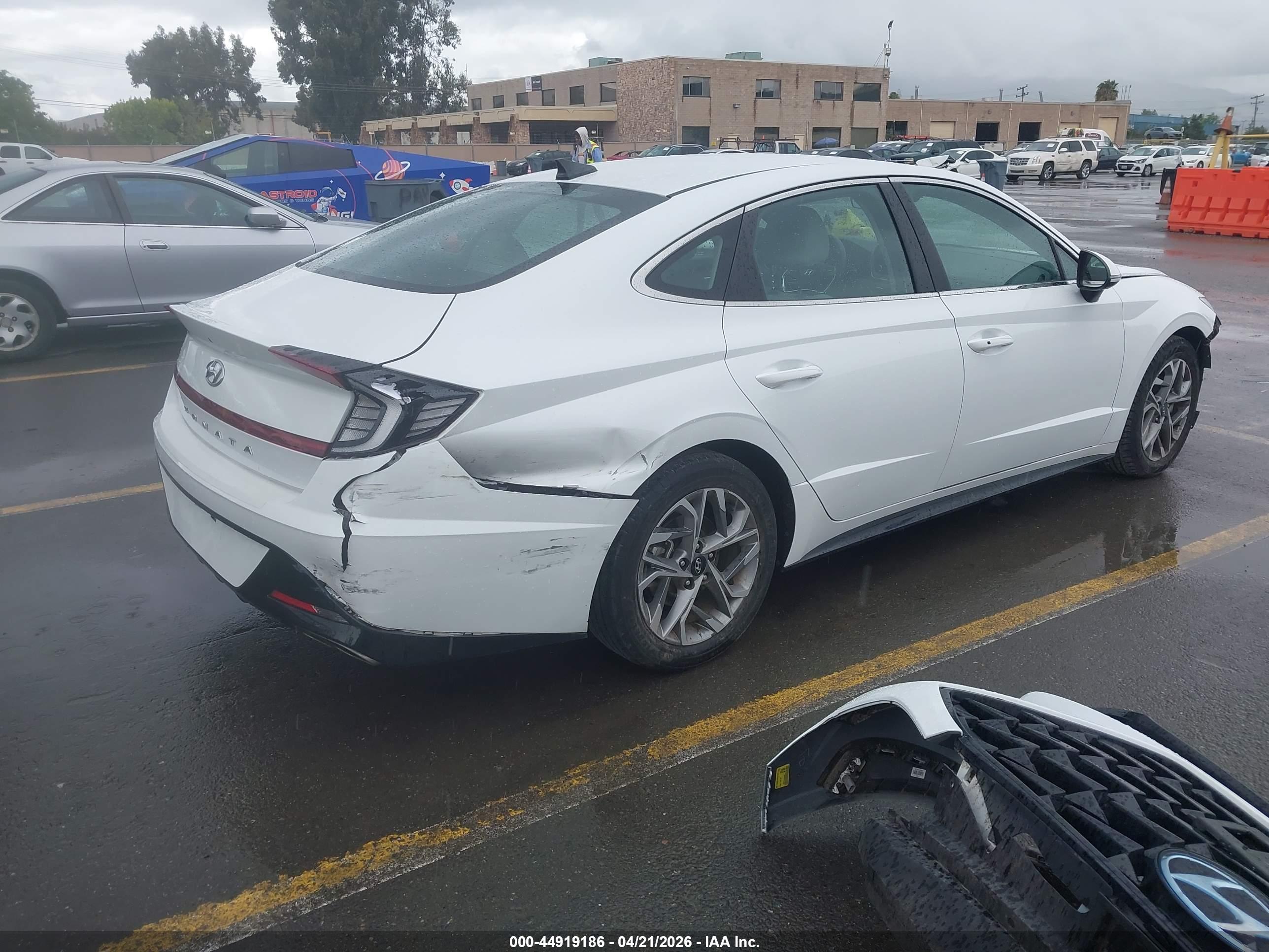 HYUNDAI SONATA image 4