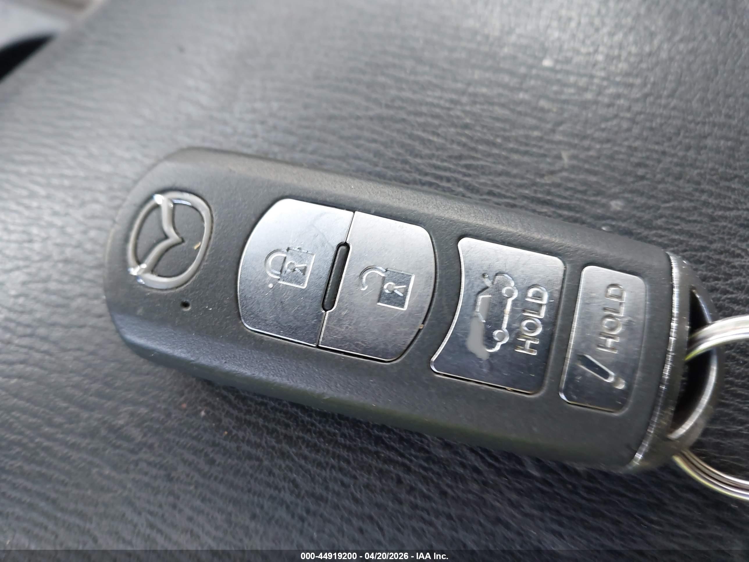 MAZDA MAZDA3 image 11