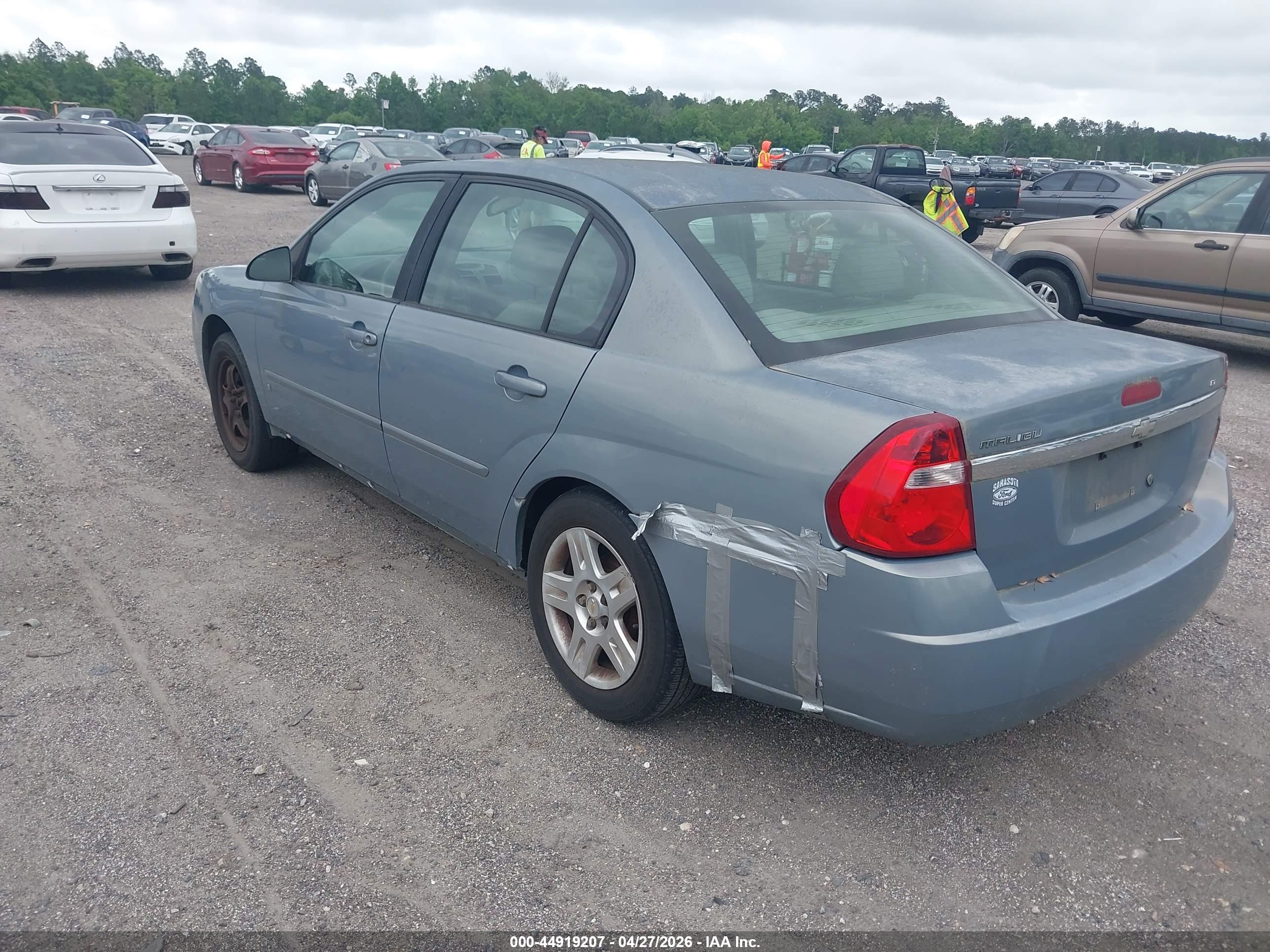 CHEVROLET MALIBU image 3