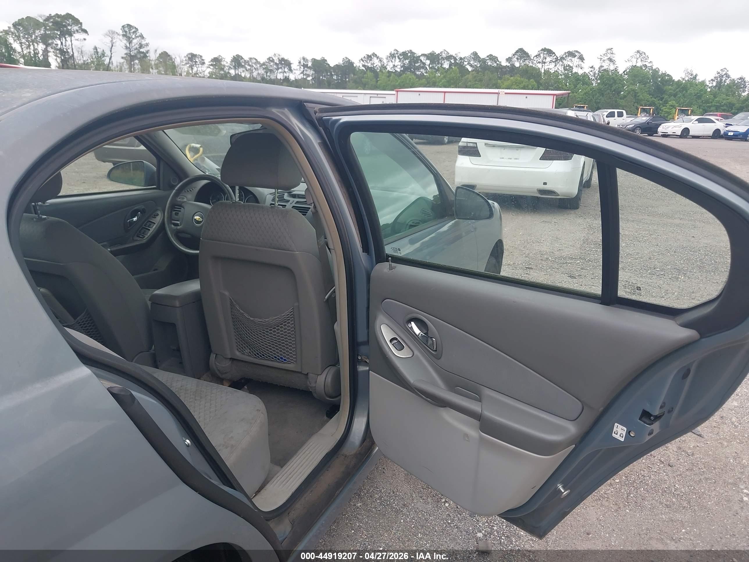 CHEVROLET MALIBU image 8