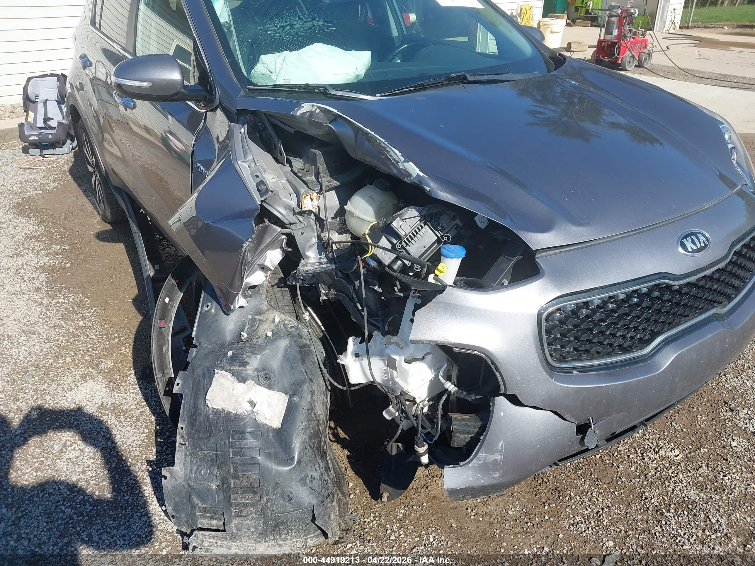 KIA SPORTAGE image 6