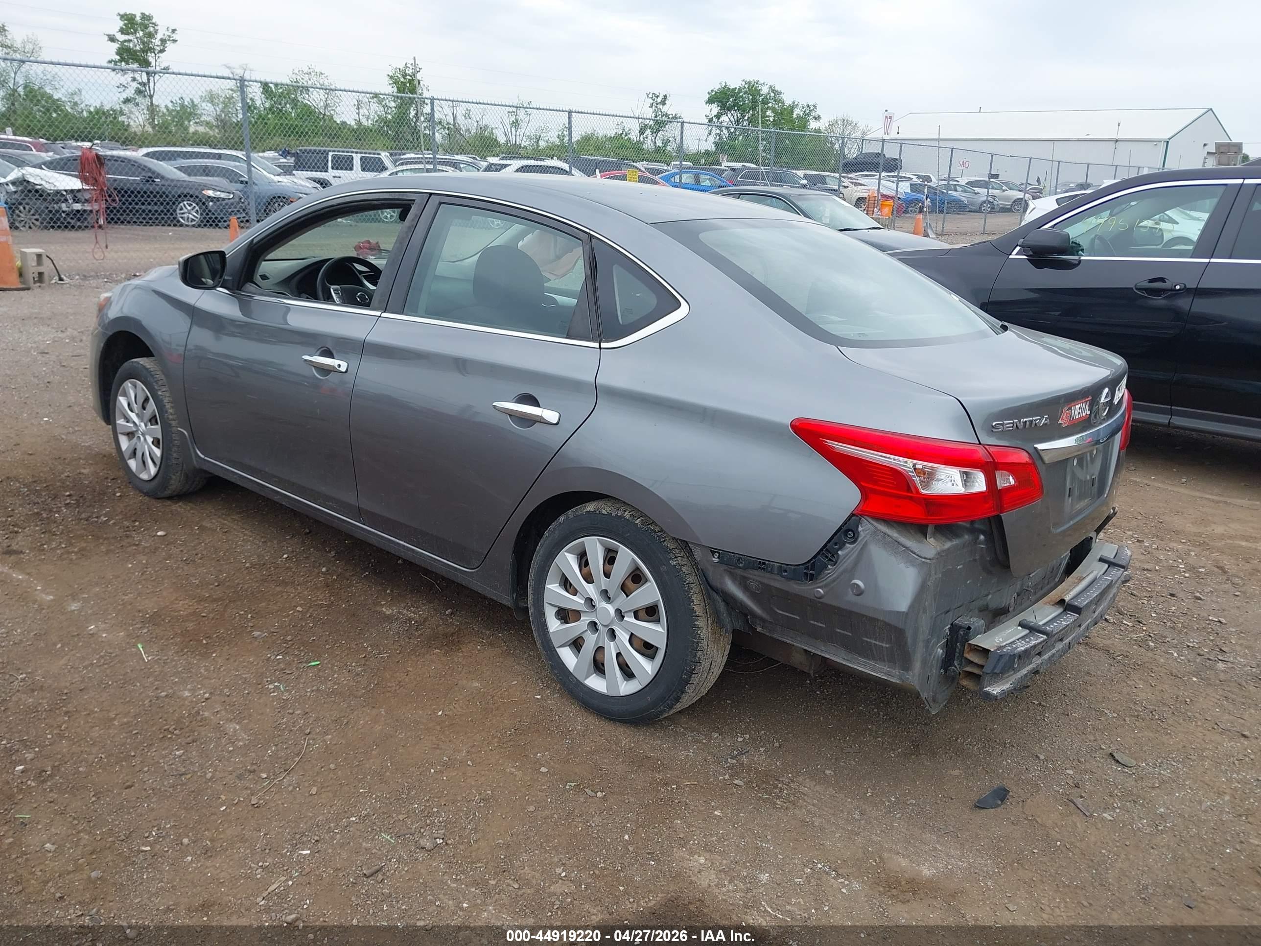 NISSAN SENTRA image 3