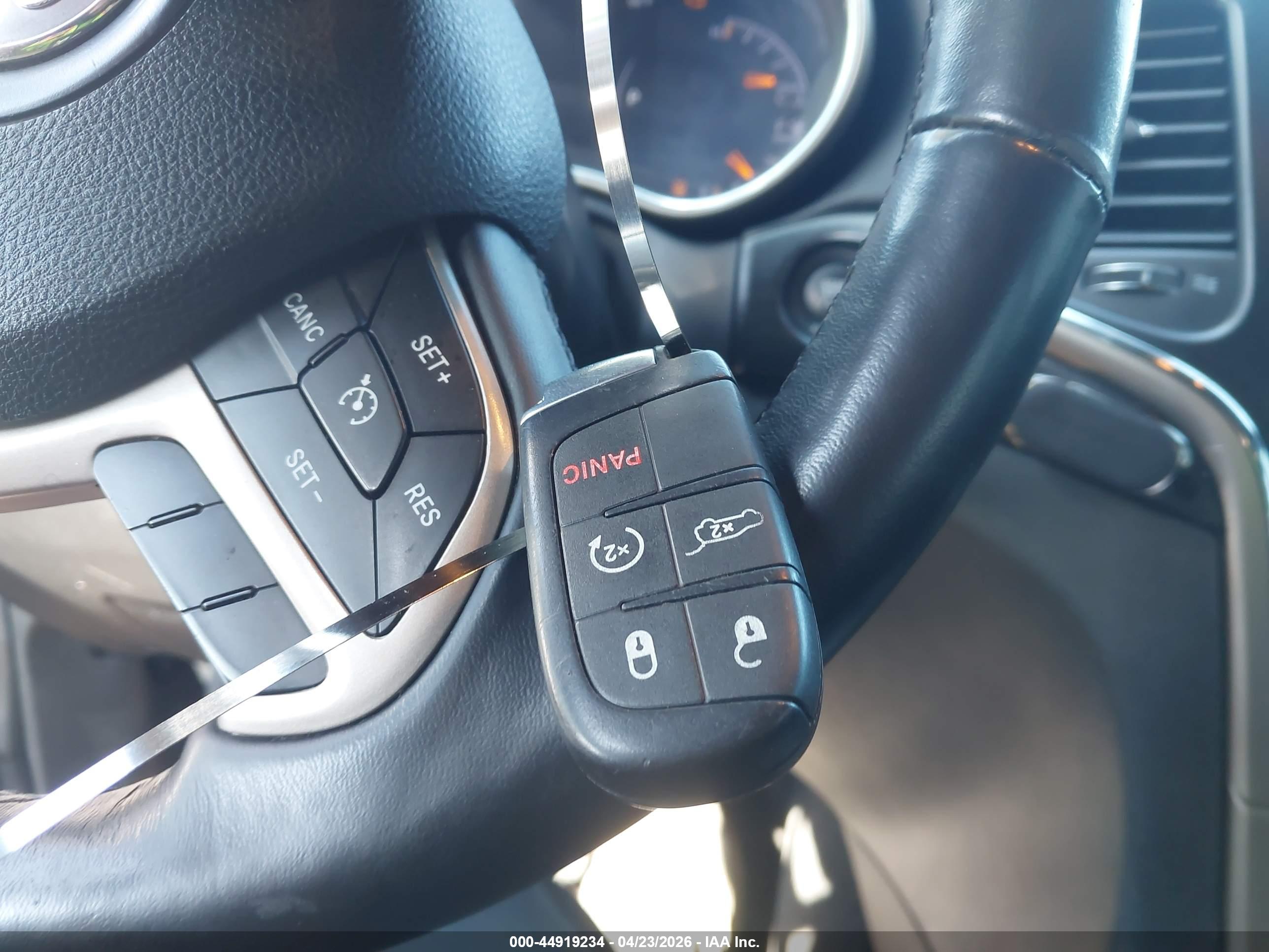 JEEP GRAND image 11