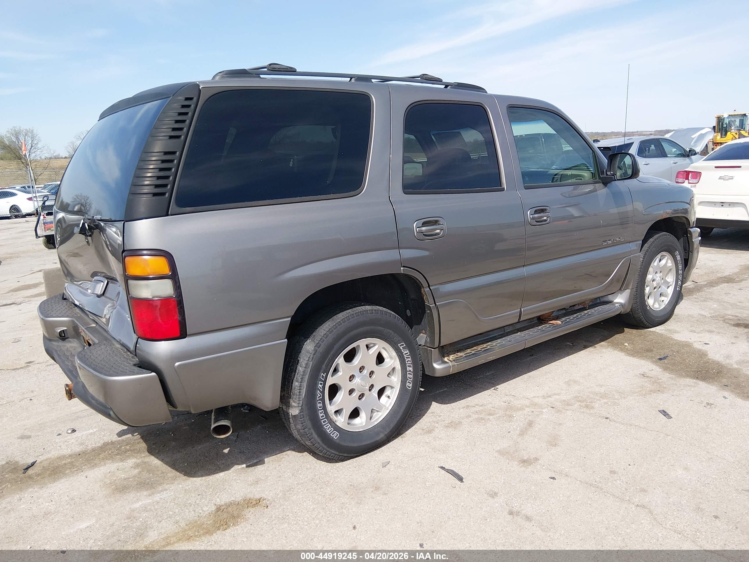 GMC YUKON image 4