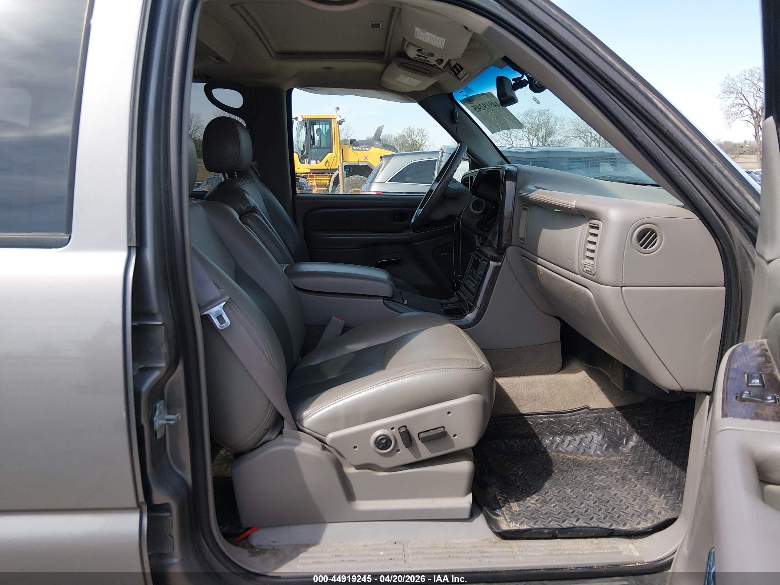 GMC YUKON image 5