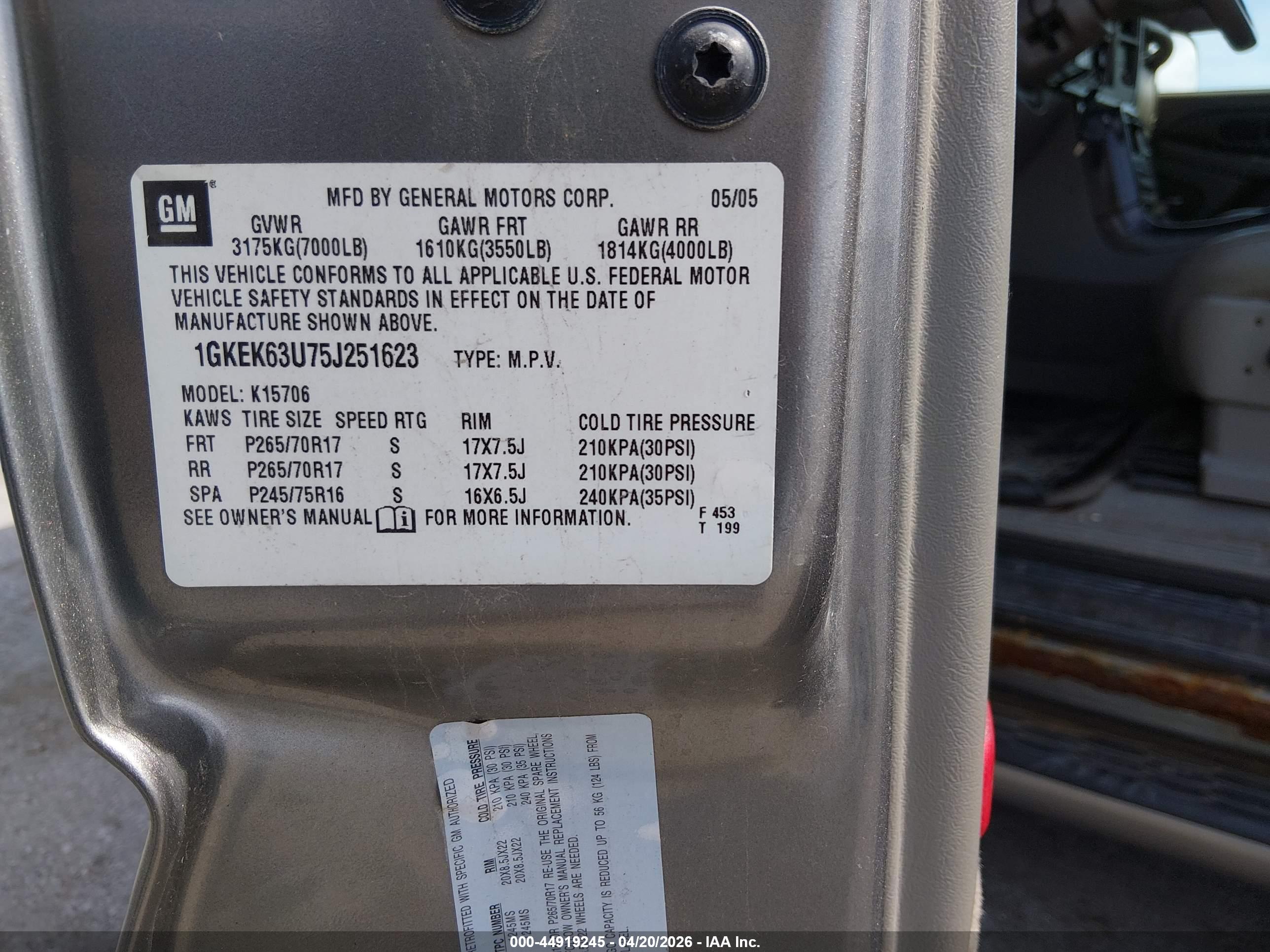 GMC YUKON image 9