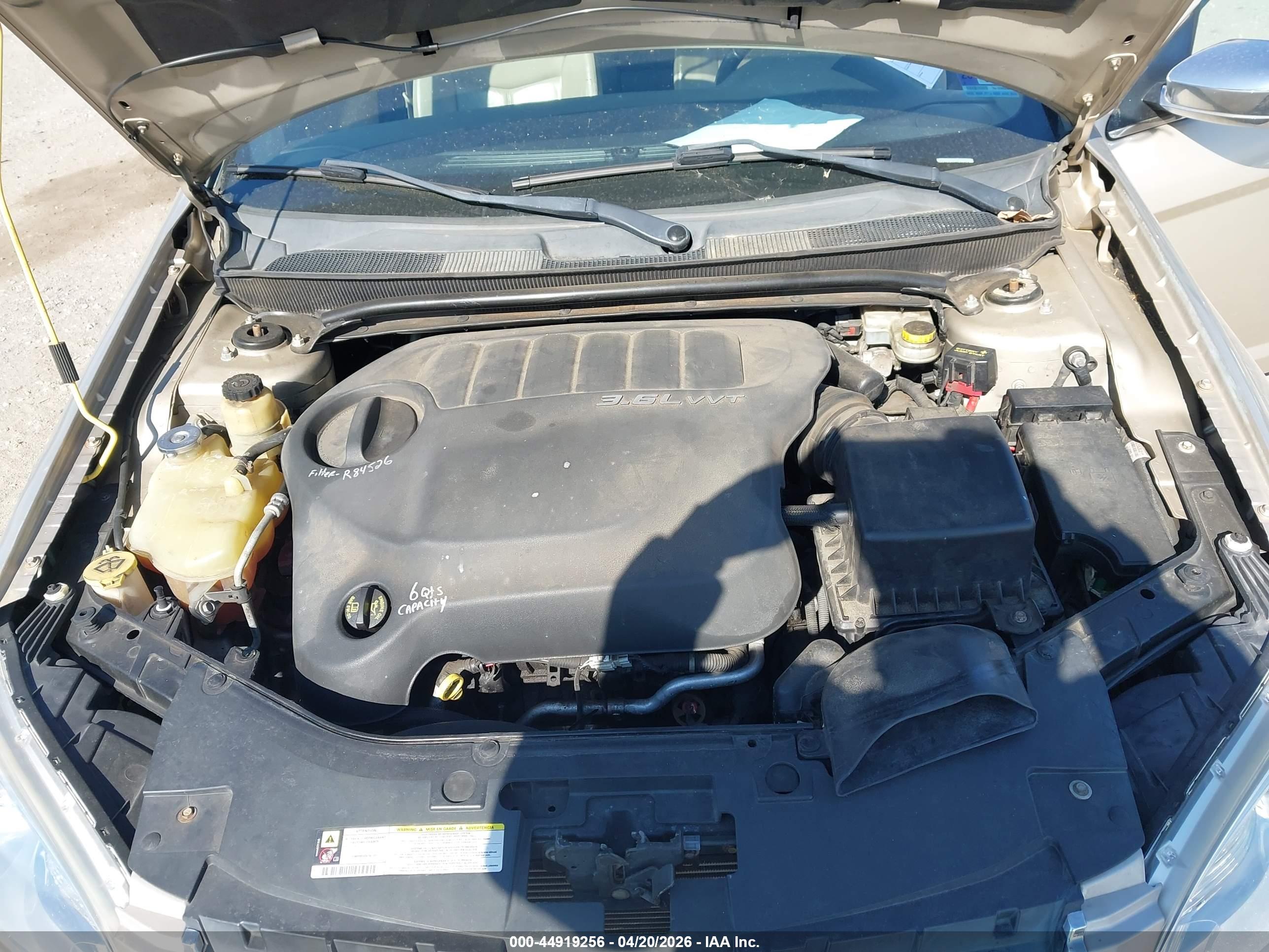 CHRYSLER 200 image 10