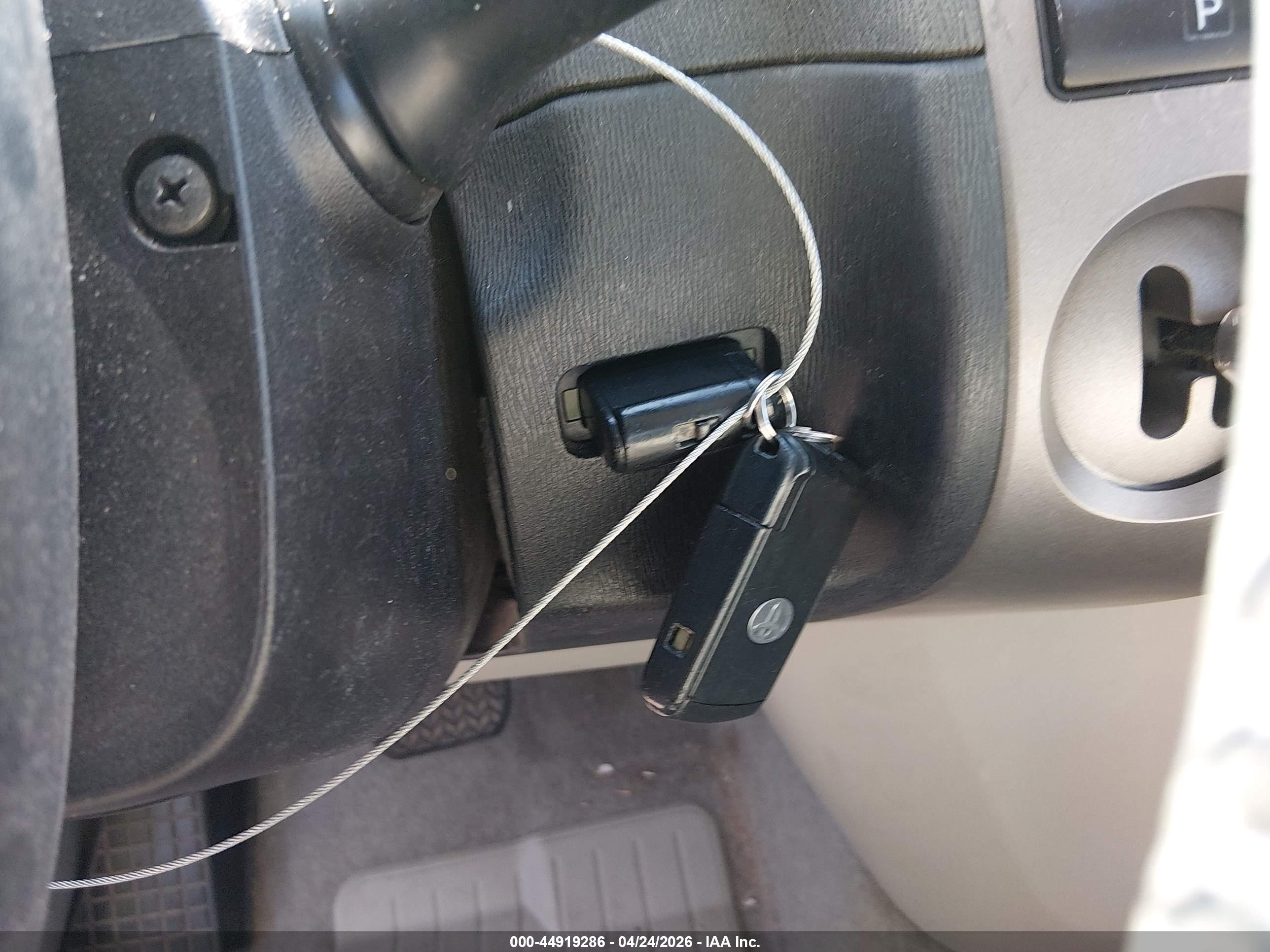 TOYOTA PRIUS image 11