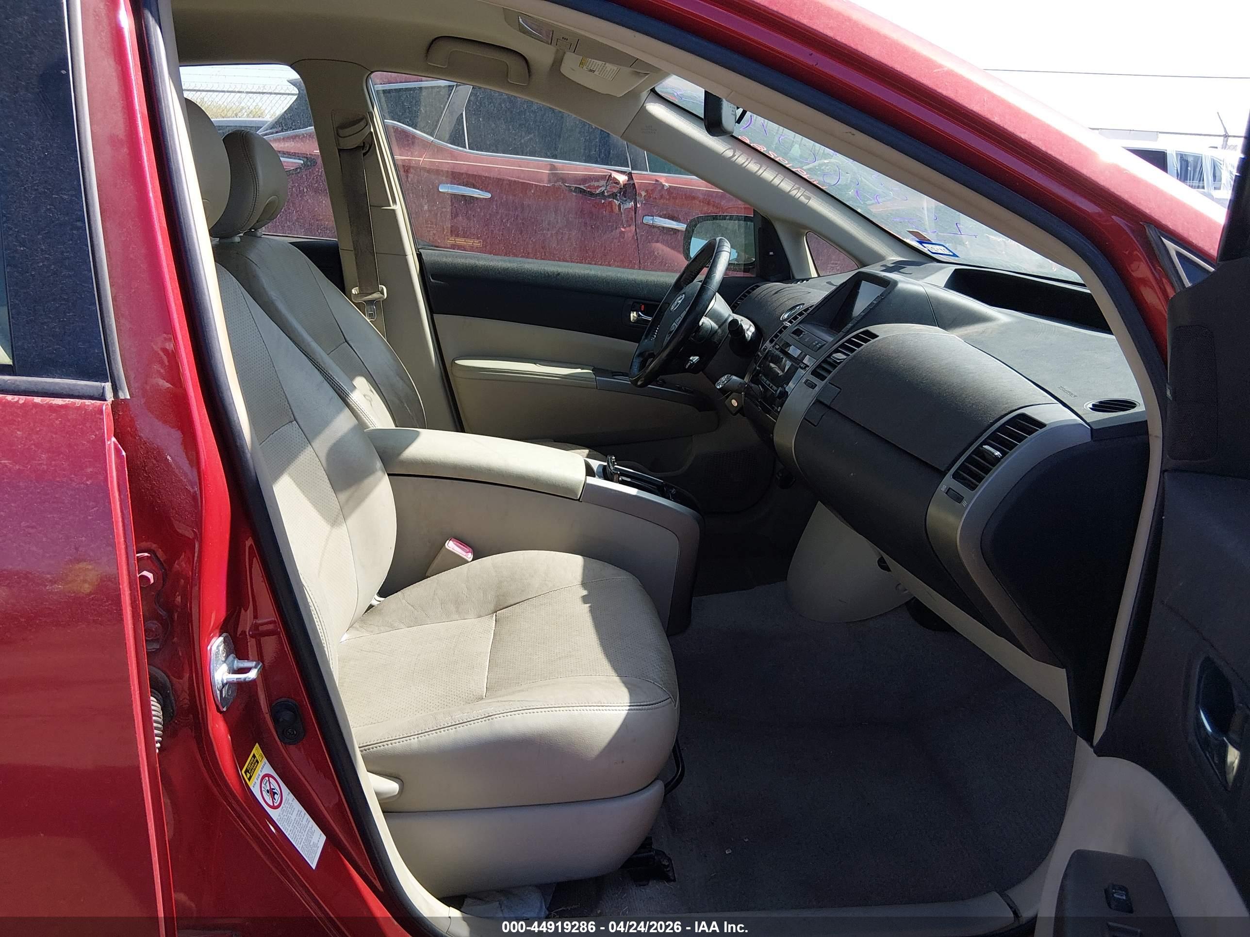 TOYOTA PRIUS image 5