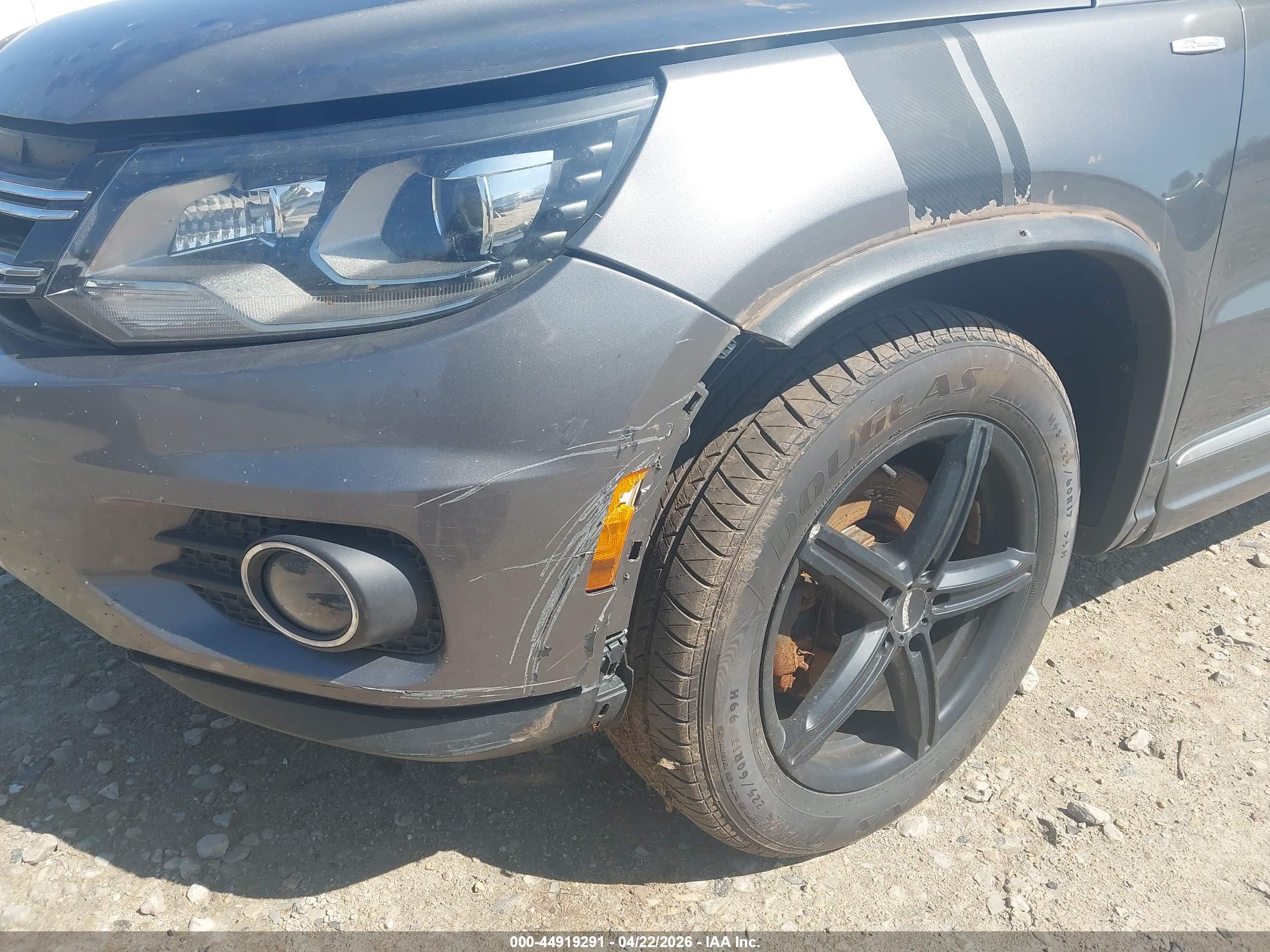 VOLKSWAGEN TIGUAN image 6