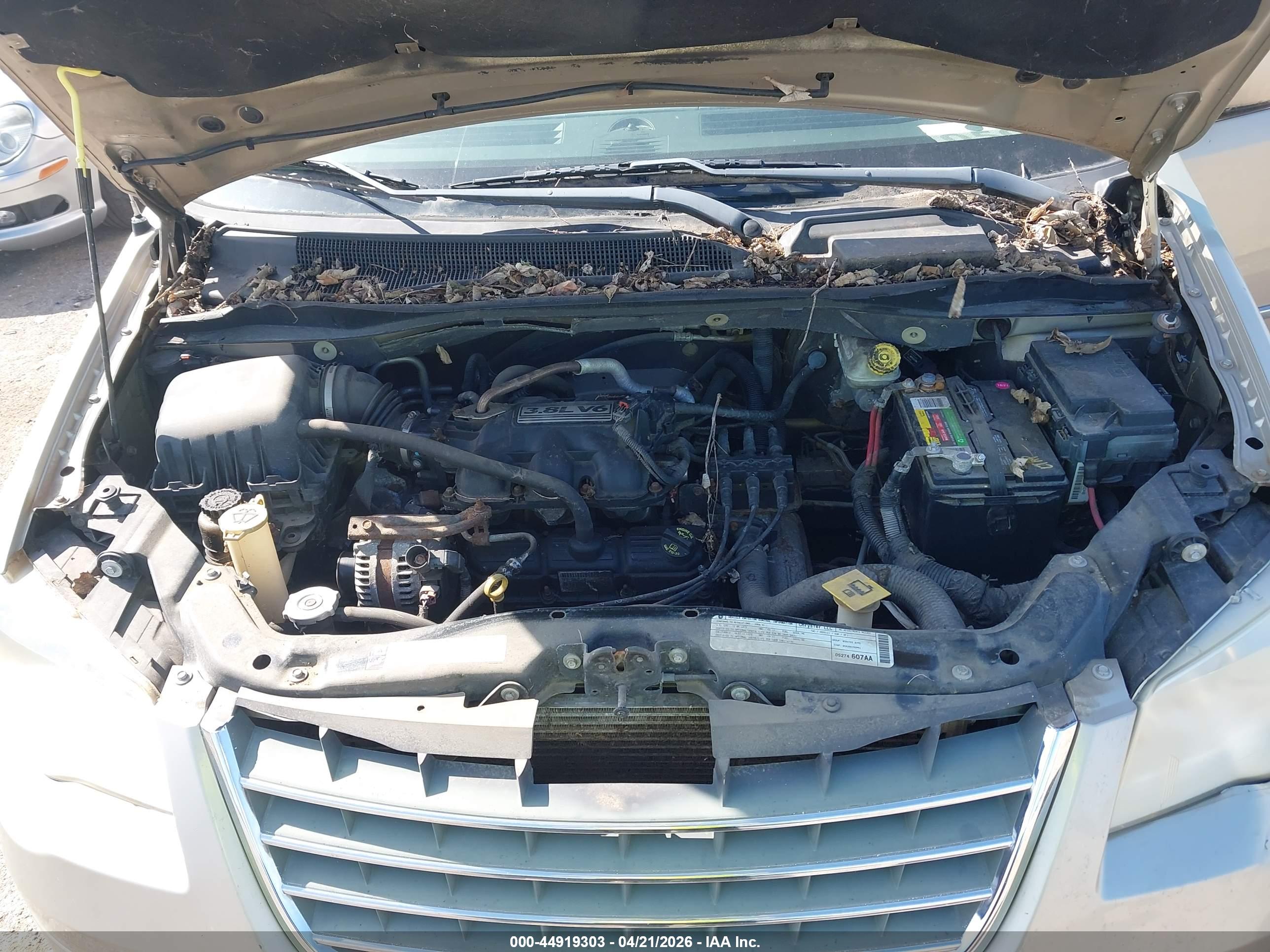 CHRYSLER TOWN image 10