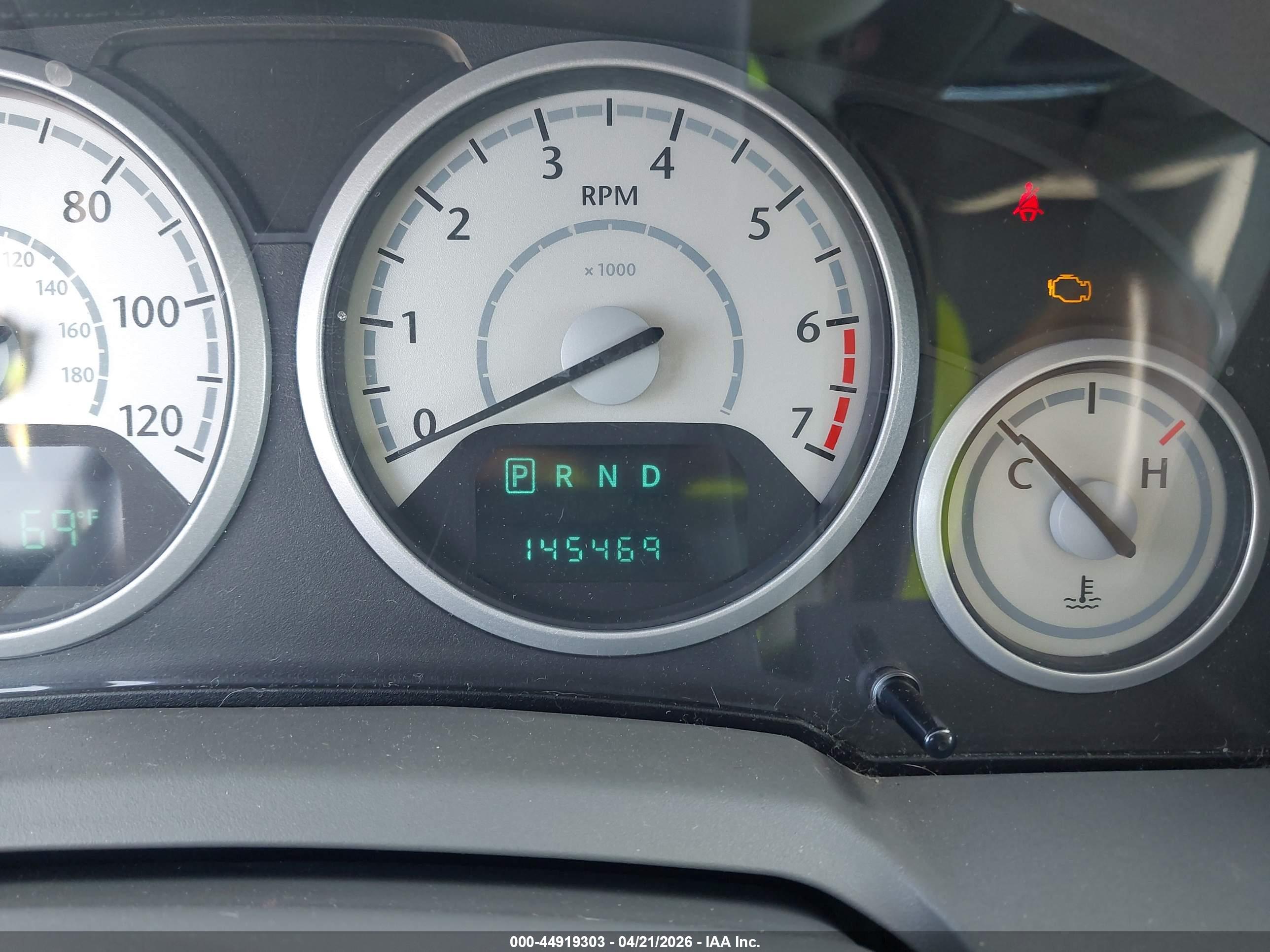 CHRYSLER TOWN image 7