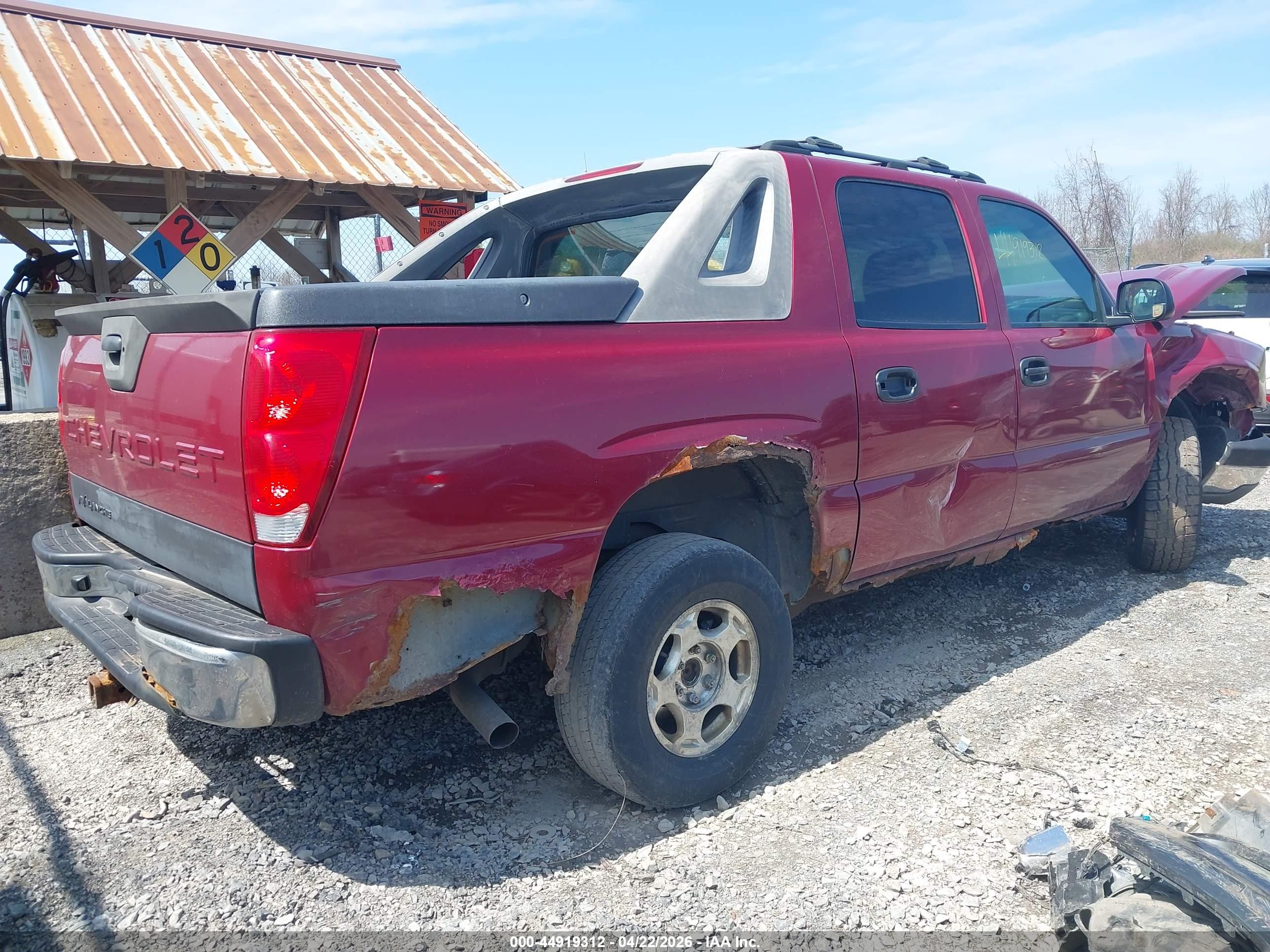 CHEVROLET AVALANCHE image 4