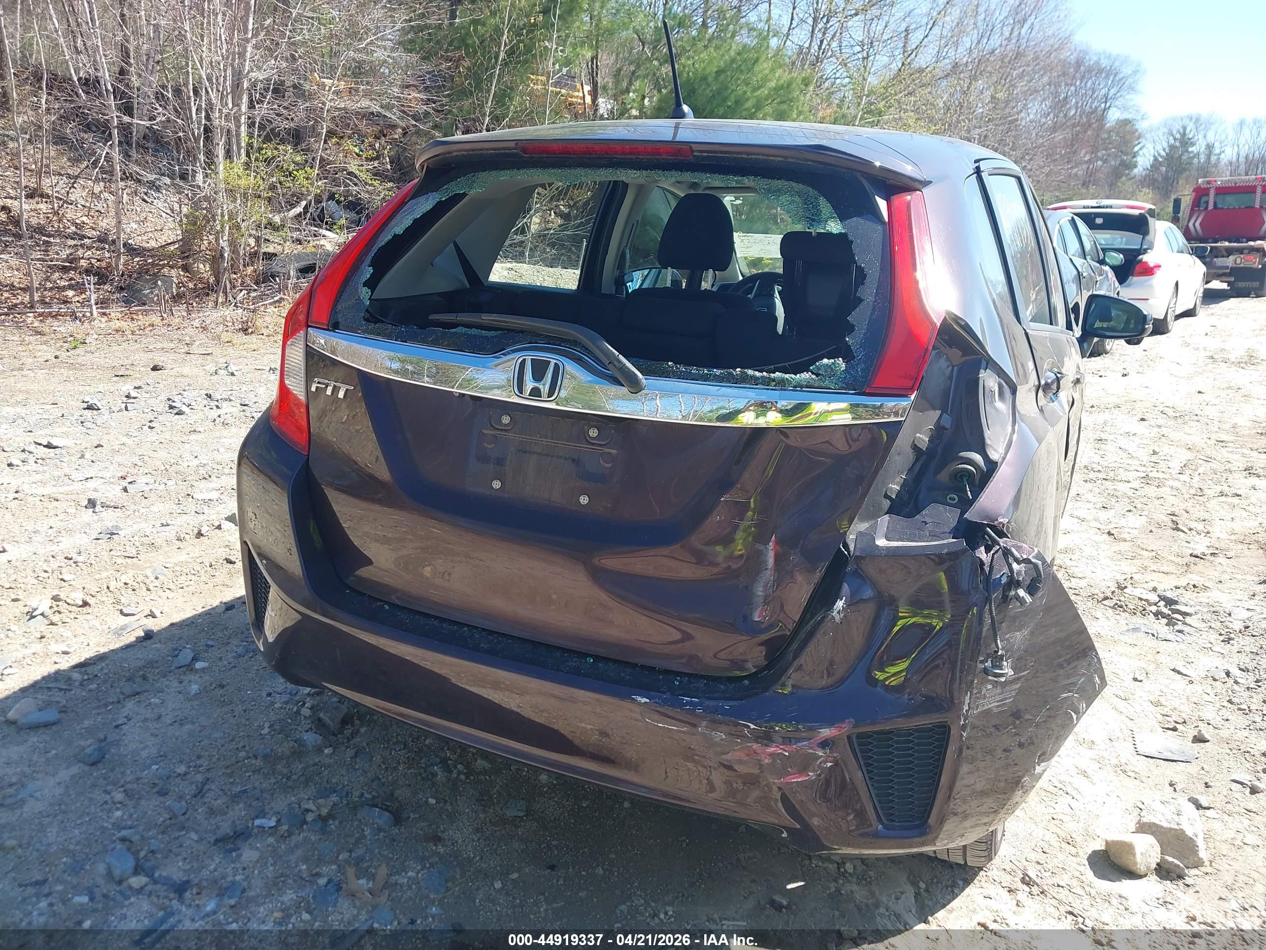 HONDA FIT image 6