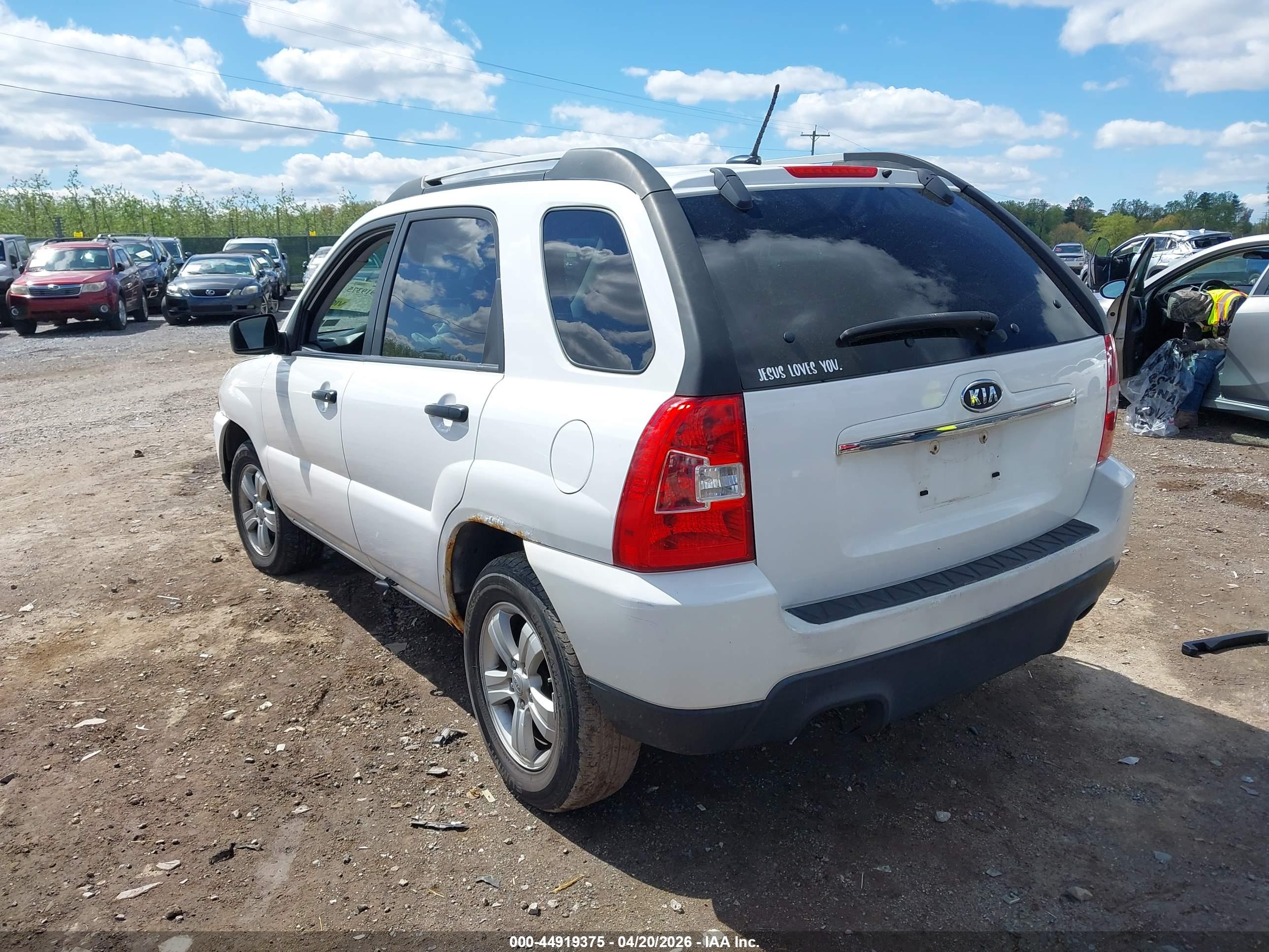 KIA SPORTAGE image 3