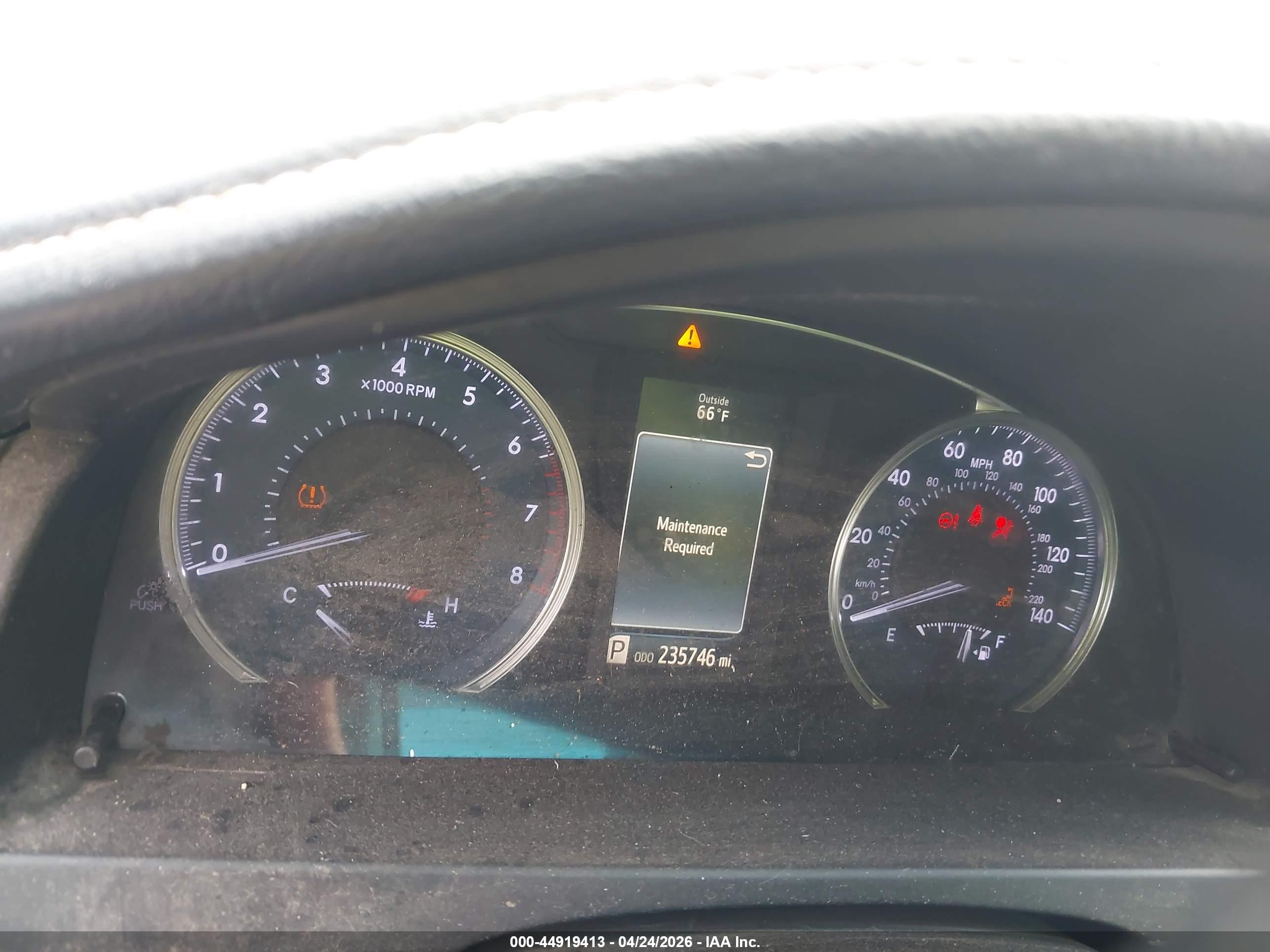 TOYOTA CAMRY image 7
