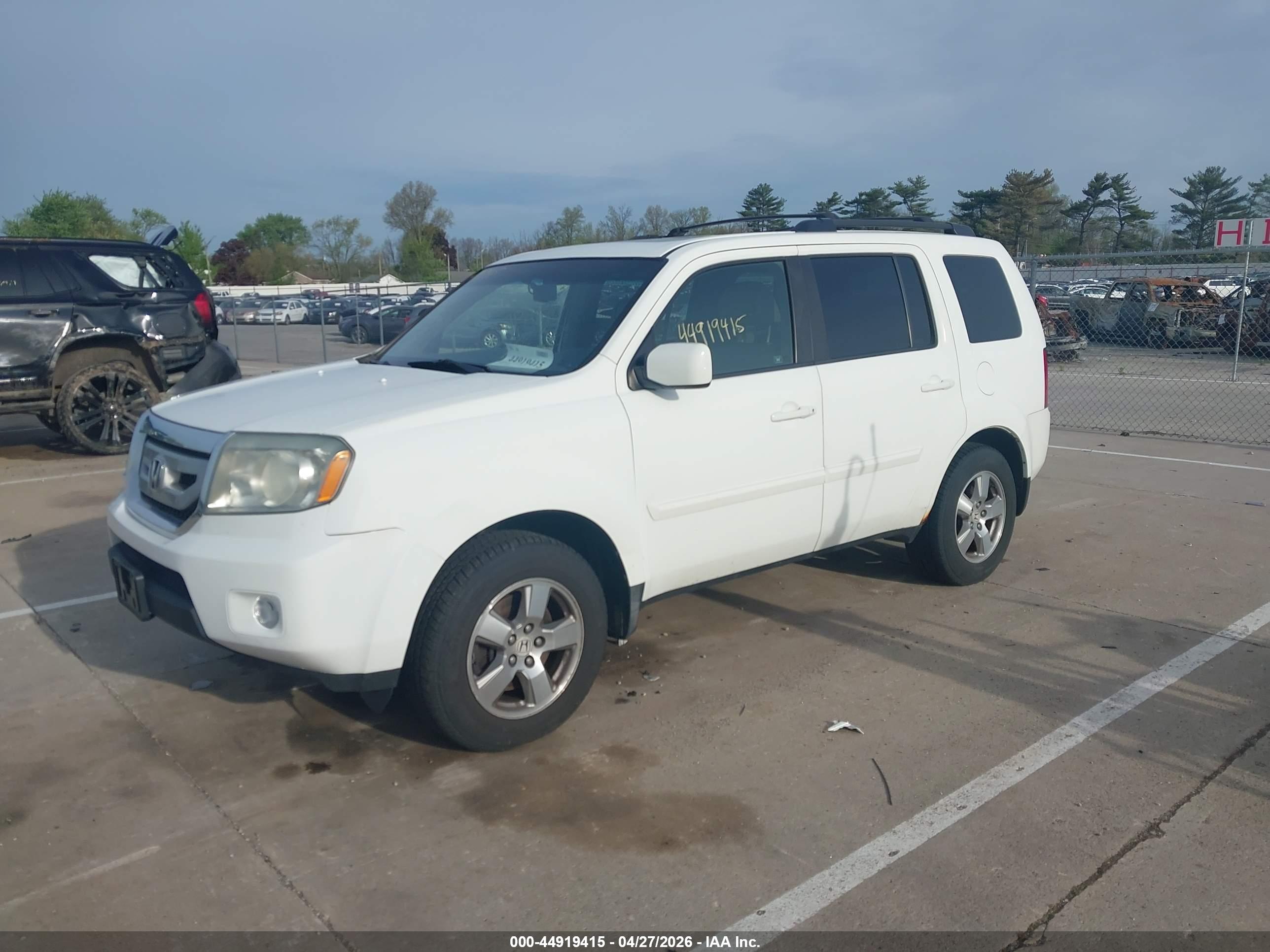 HONDA PILOT image 2