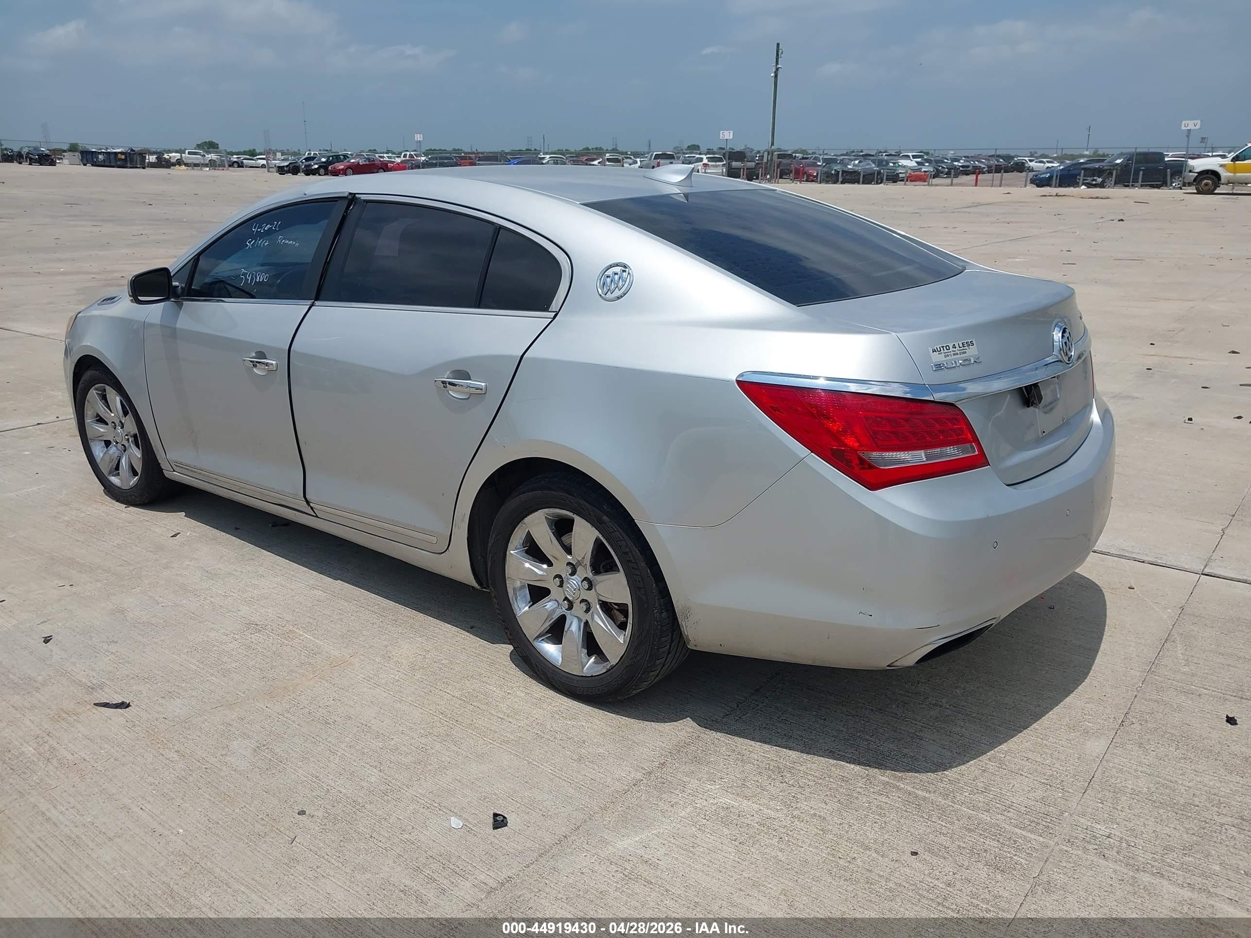 BUICK LACROSSE image 3