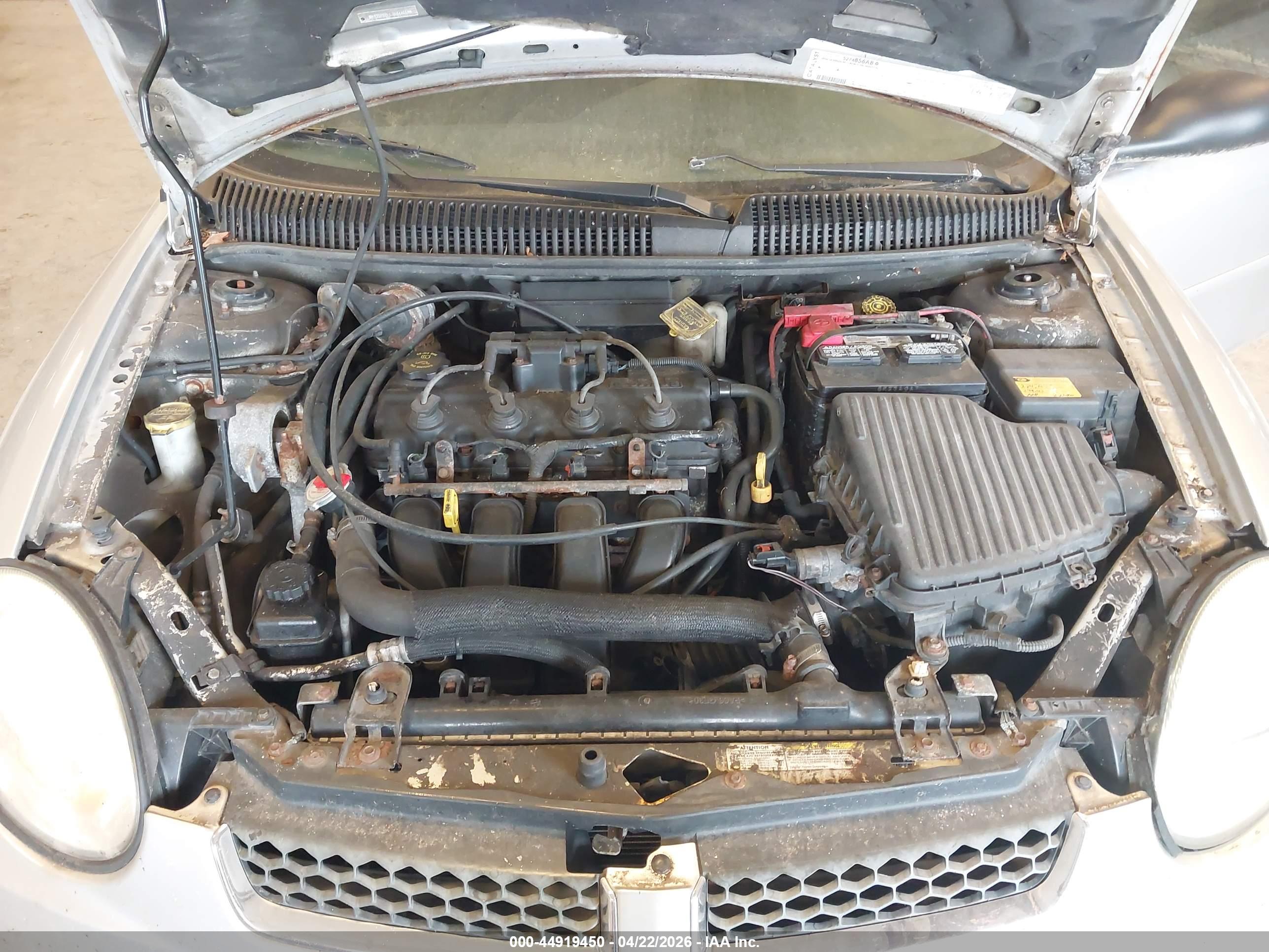 DODGE NEON image 10