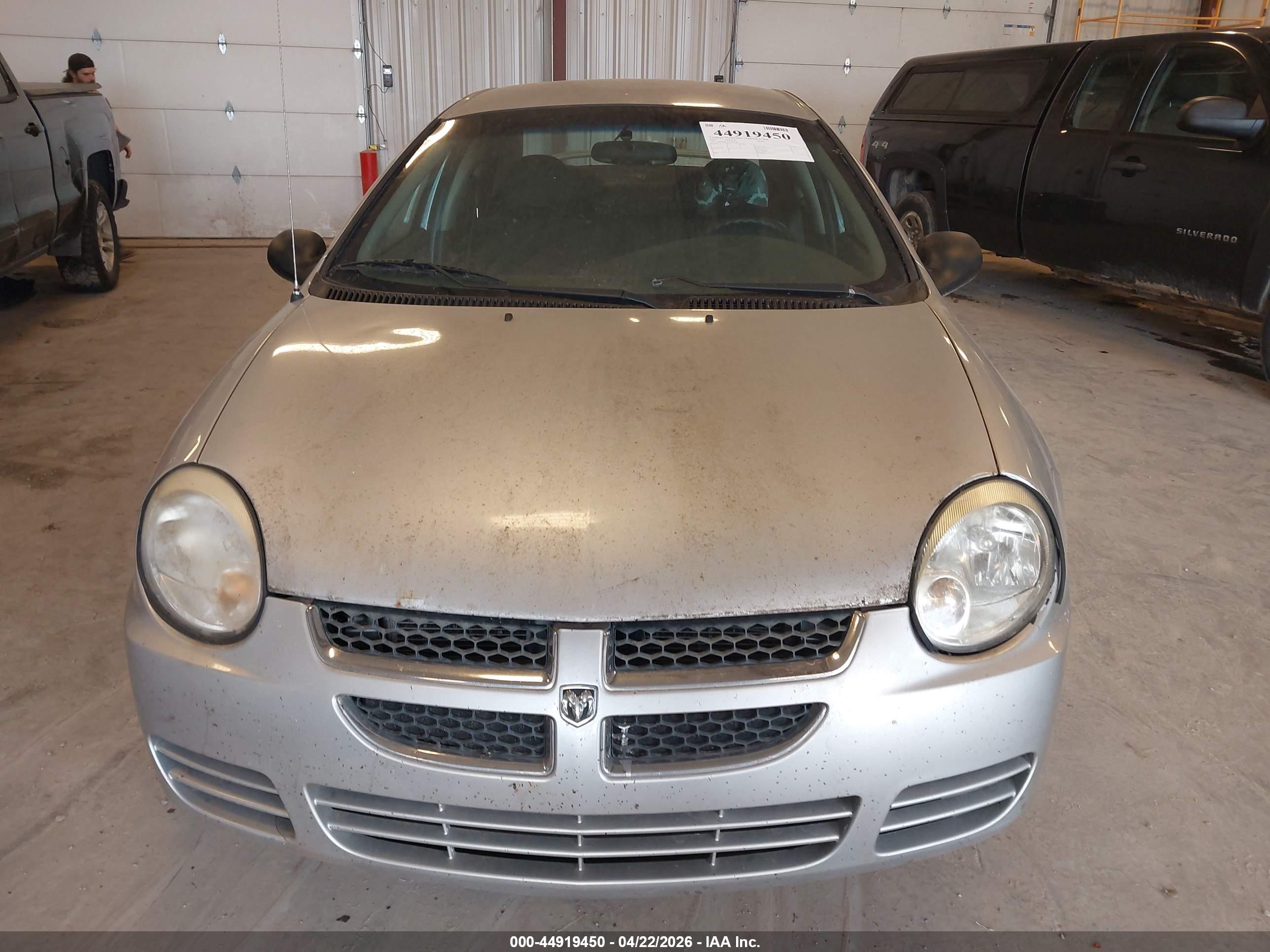 DODGE NEON image 6