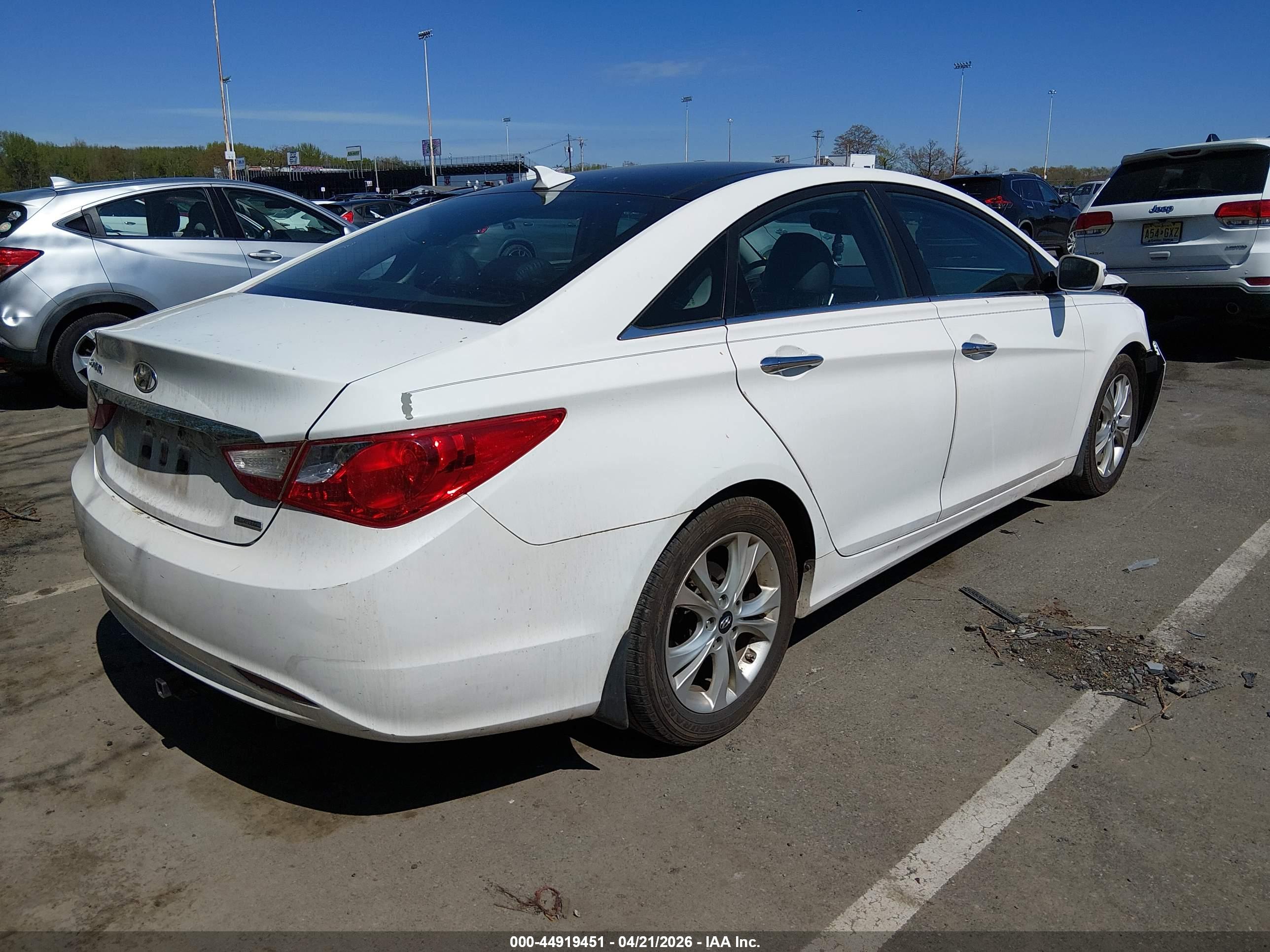 HYUNDAI SONATA image 4