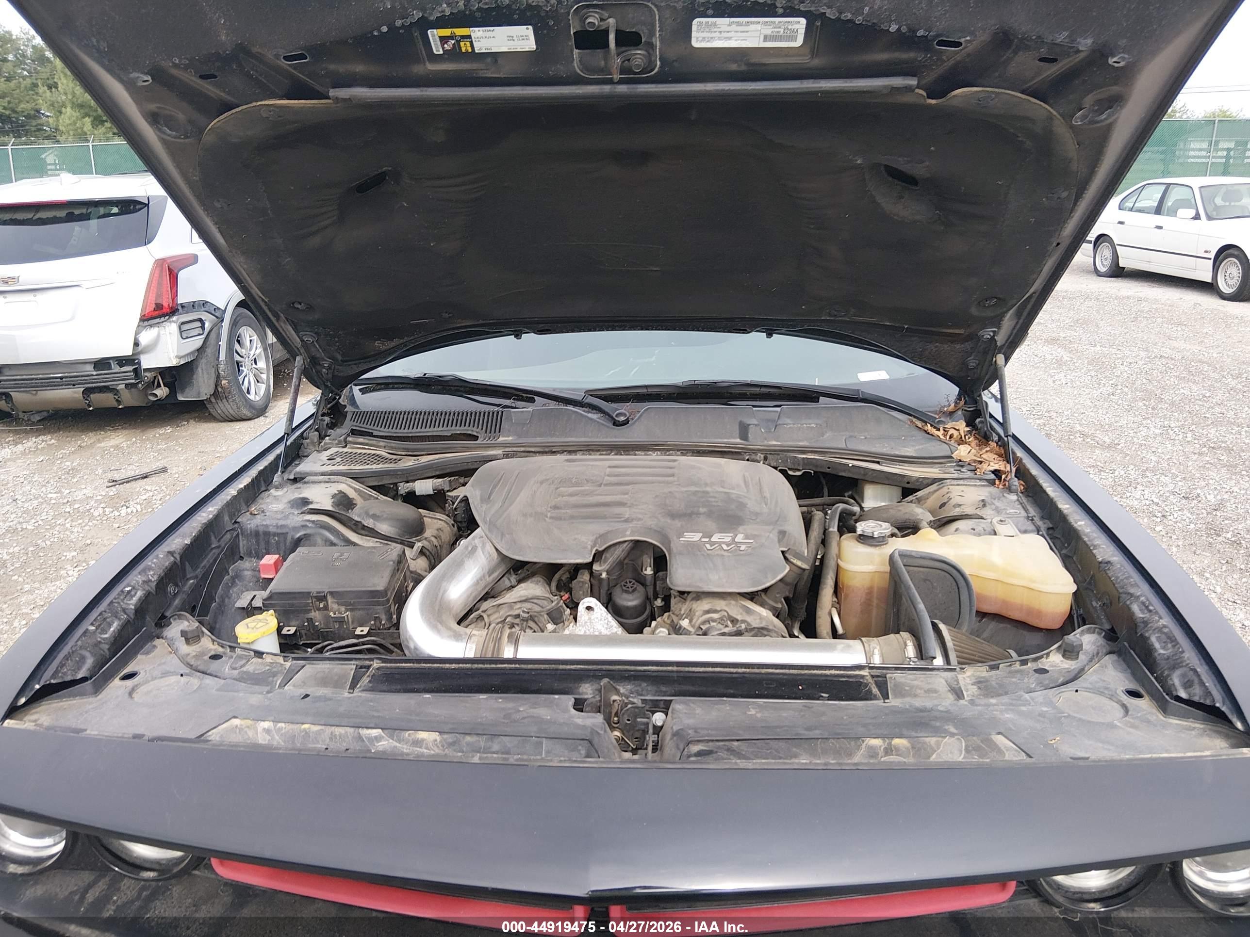 DODGE CHALLENGER image 10