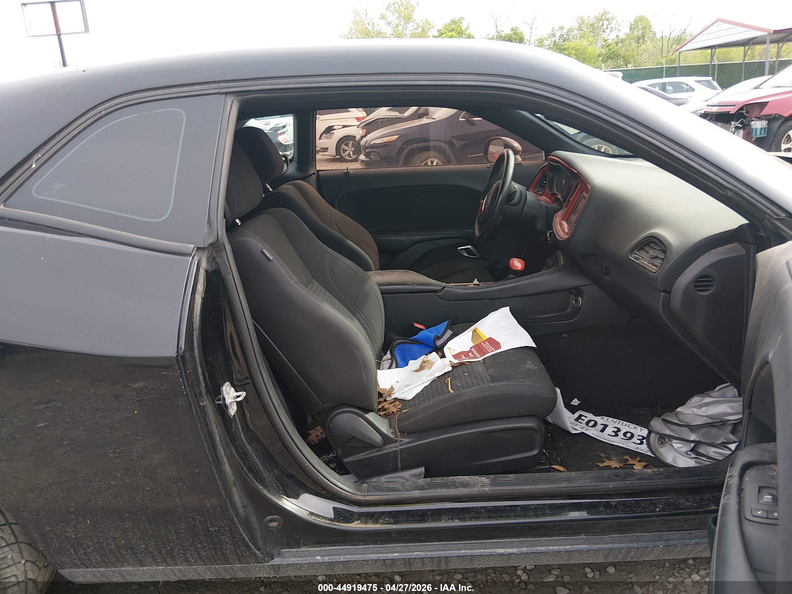 DODGE CHALLENGER image 5