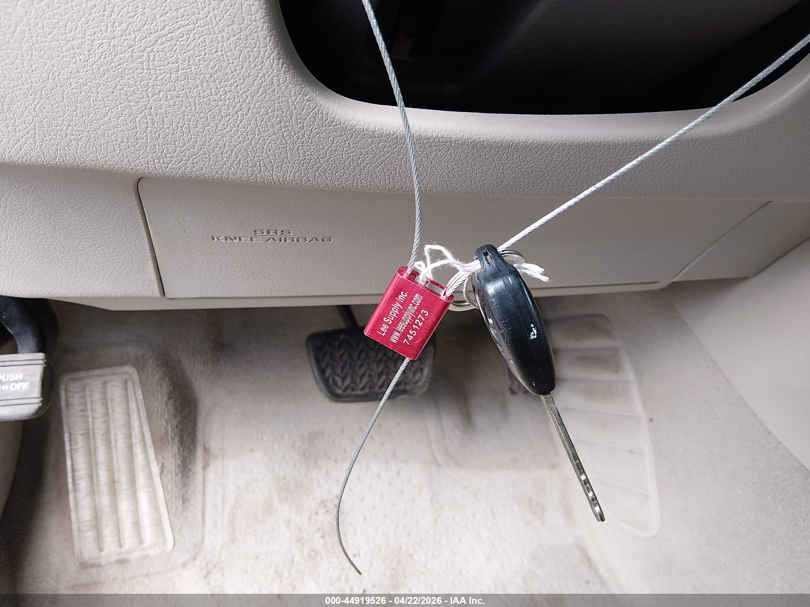 TOYOTA CAMRY image 11