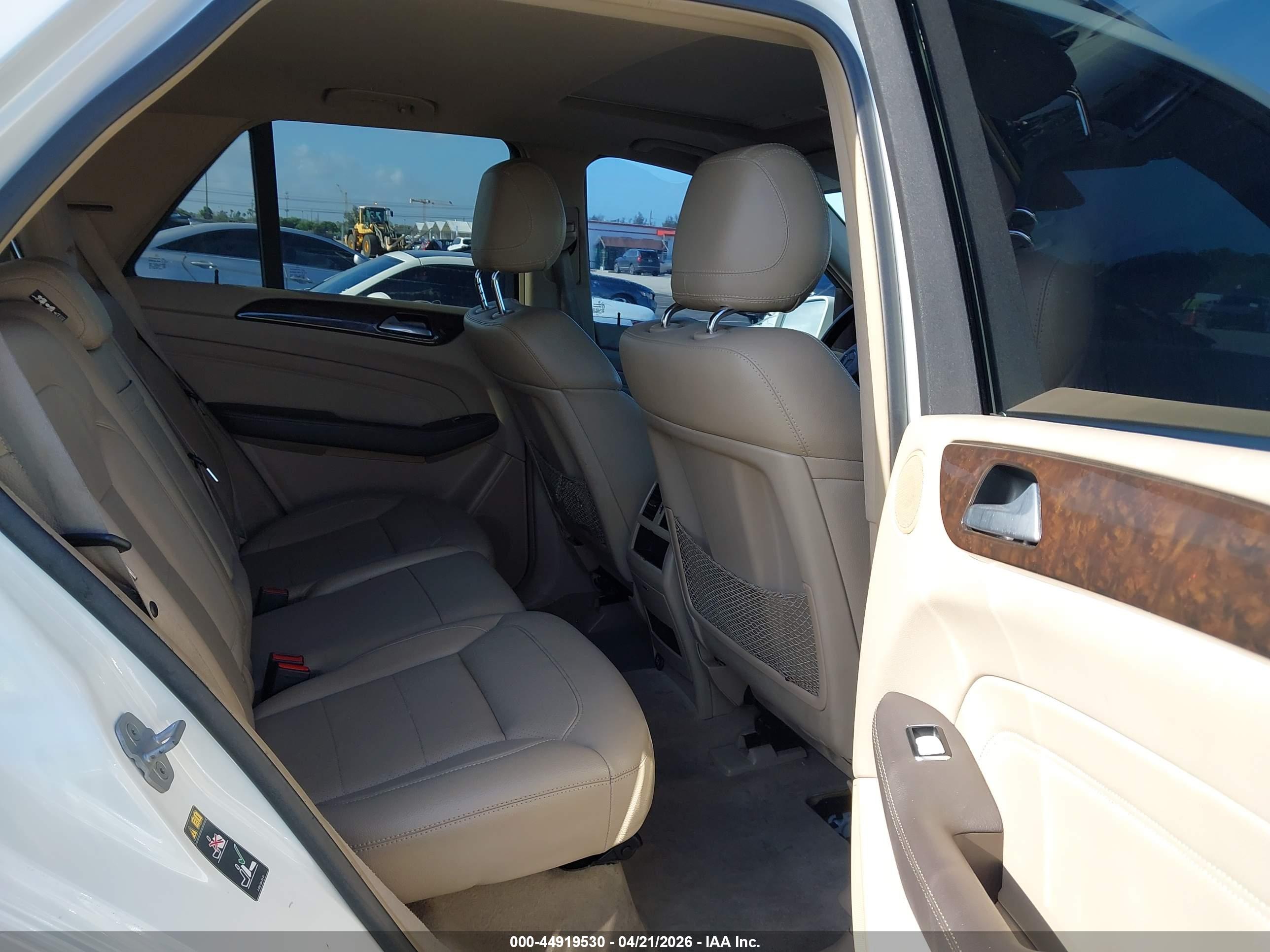 MERCEDES-BENZ ML image 8